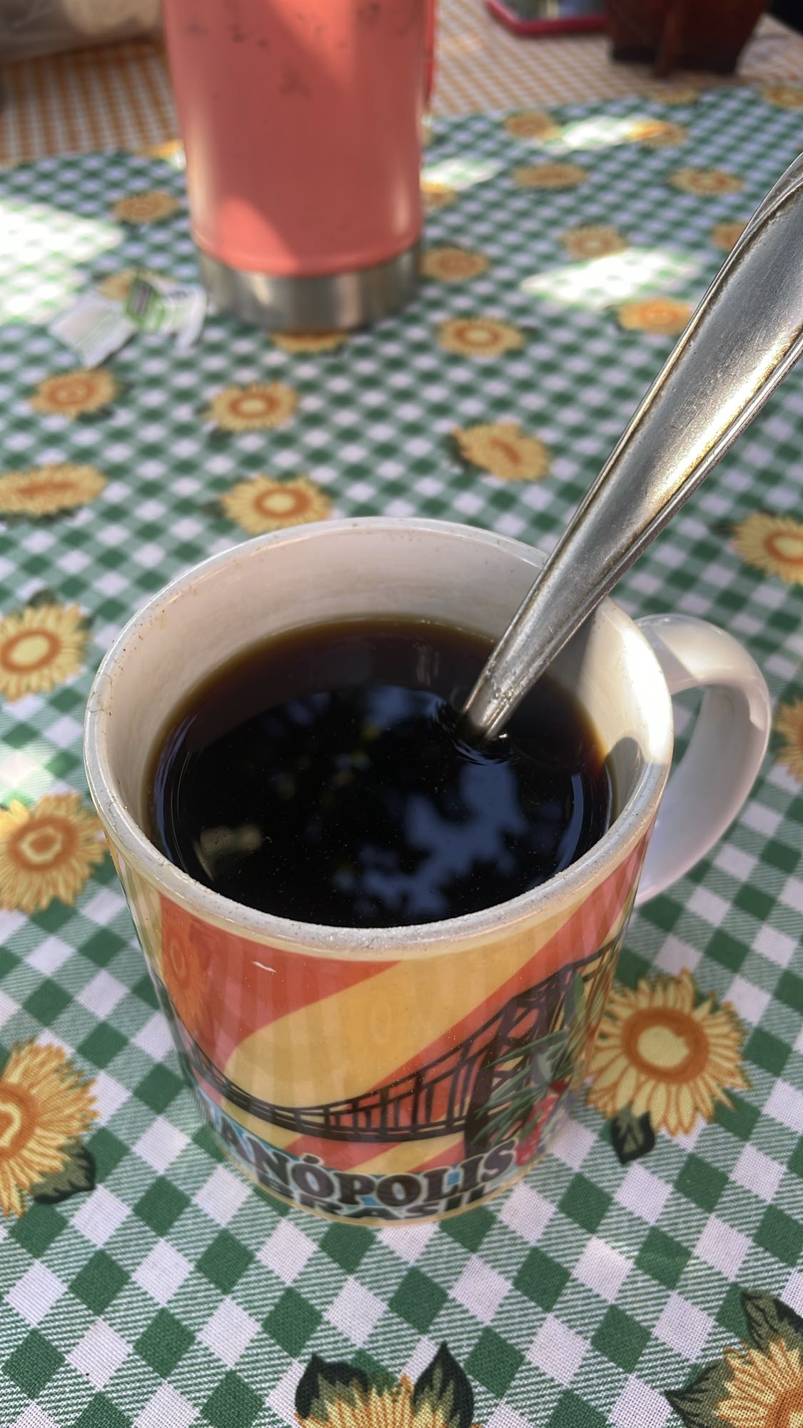 Taza de café negro