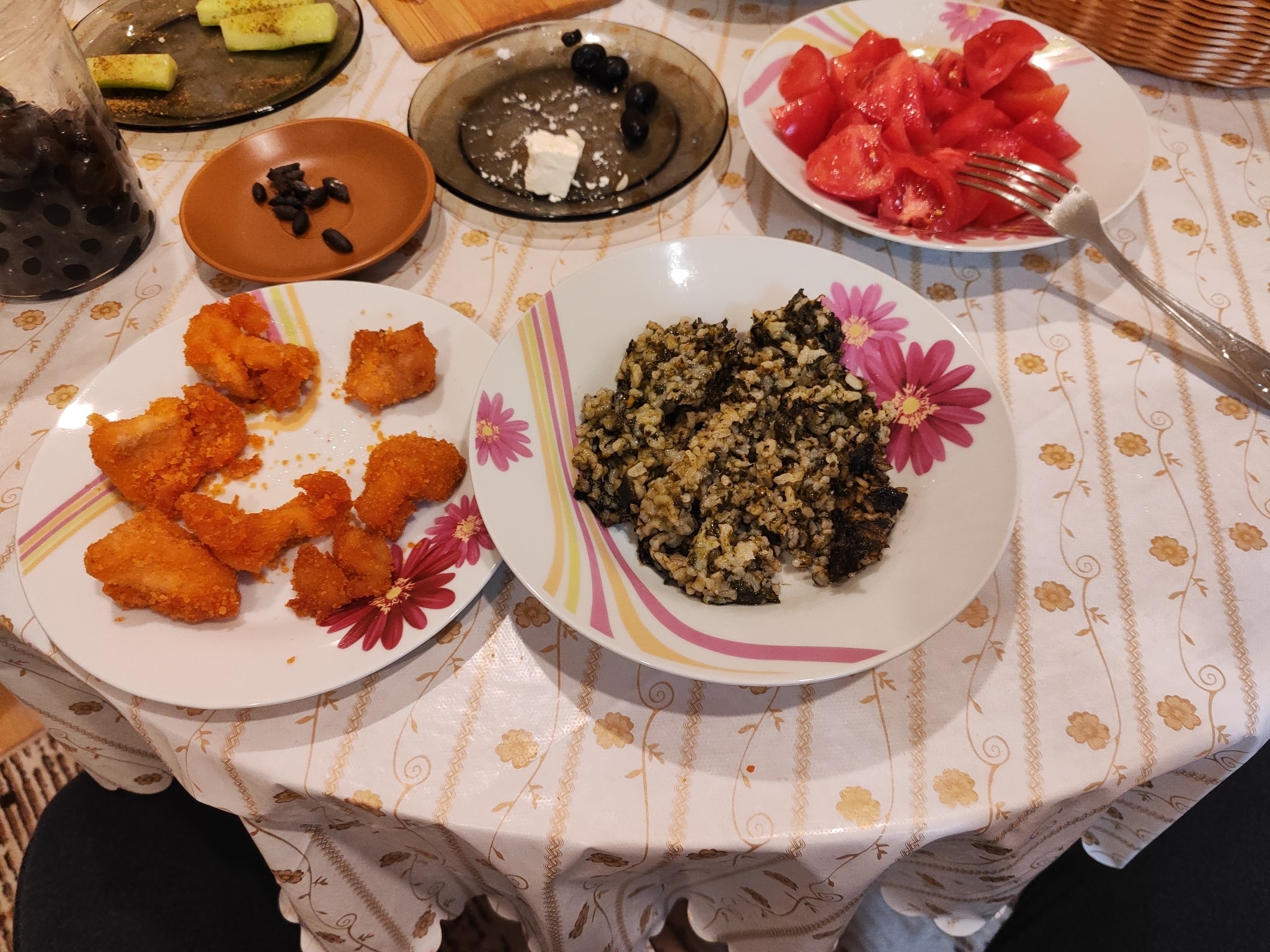 Fried chicken and rice mix