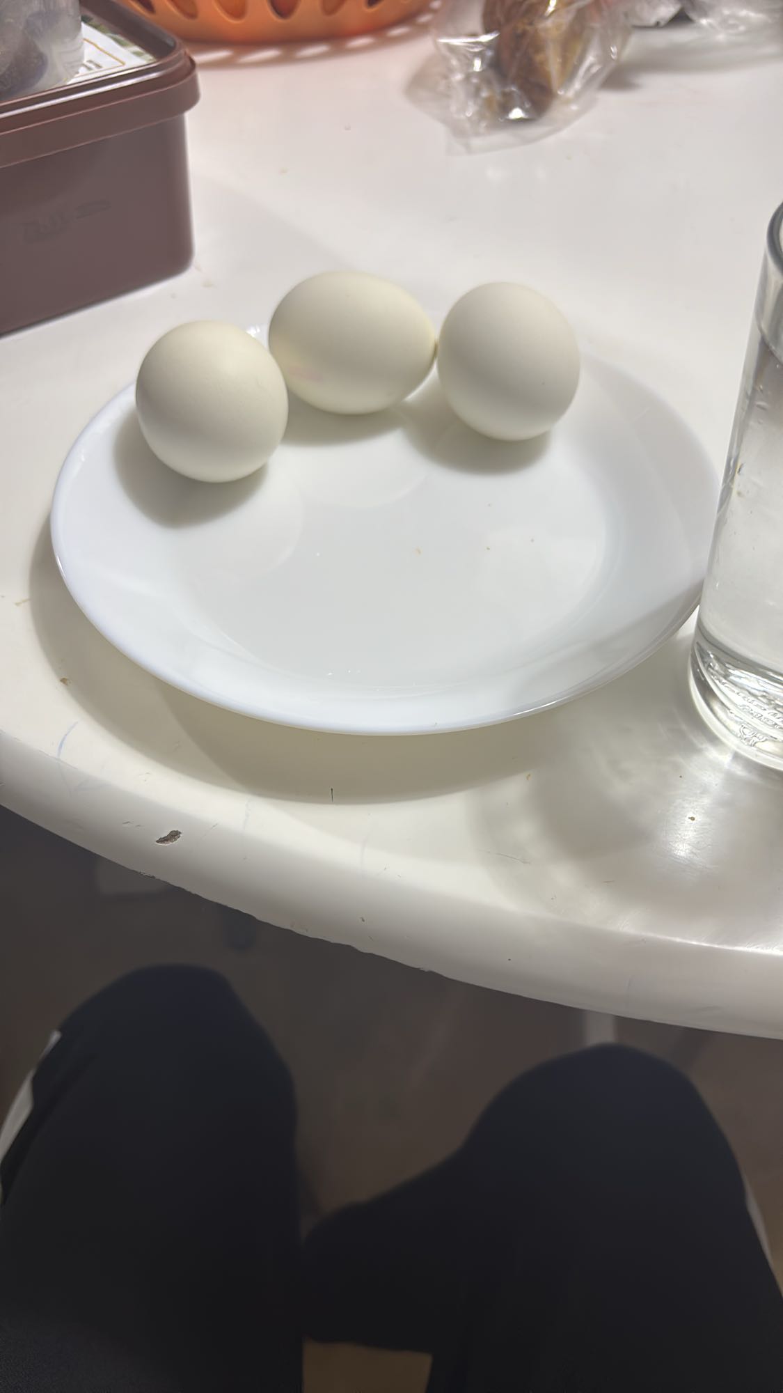 Kokta ägg och vatten