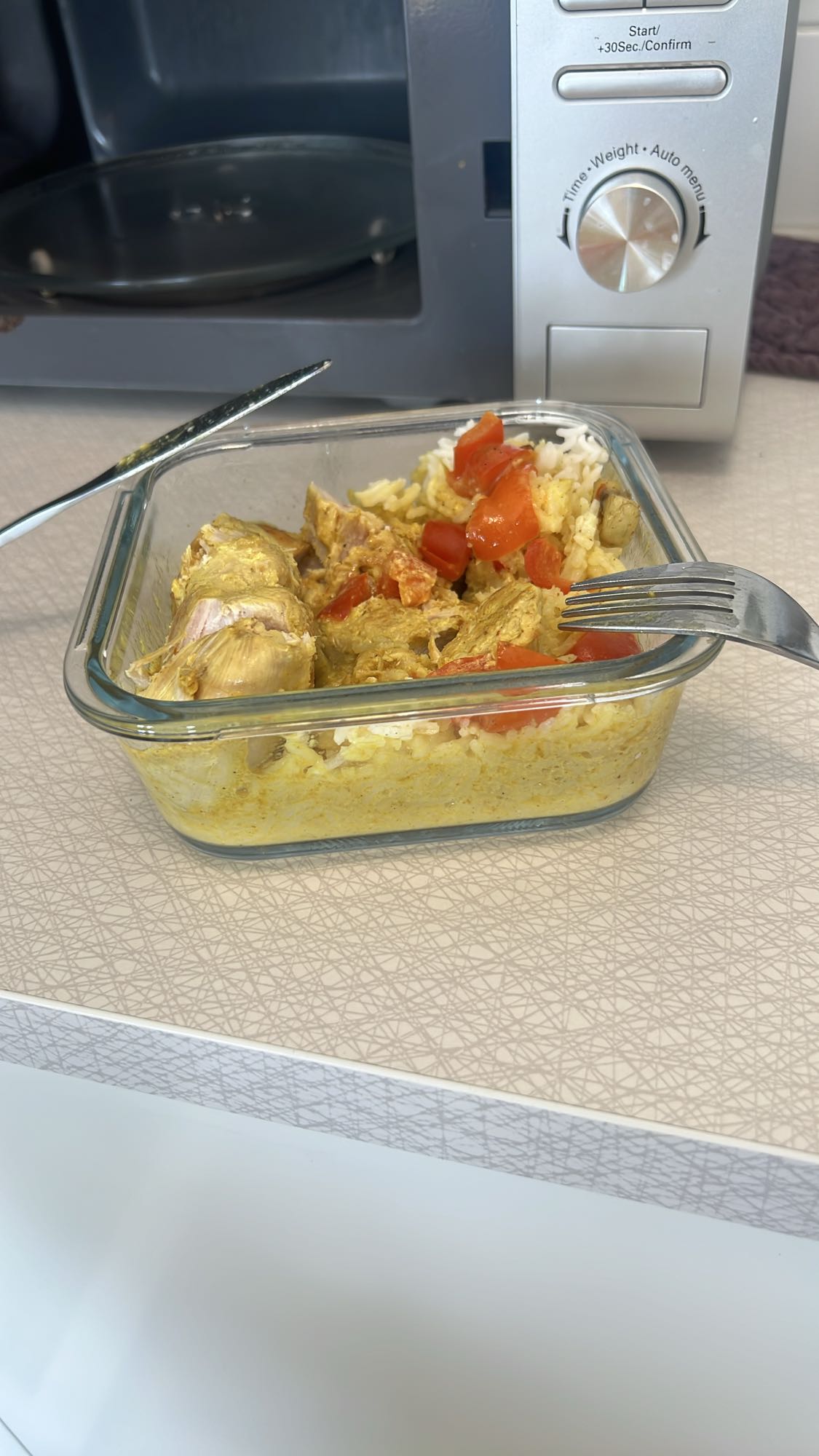 Kyckling med ris och paprika