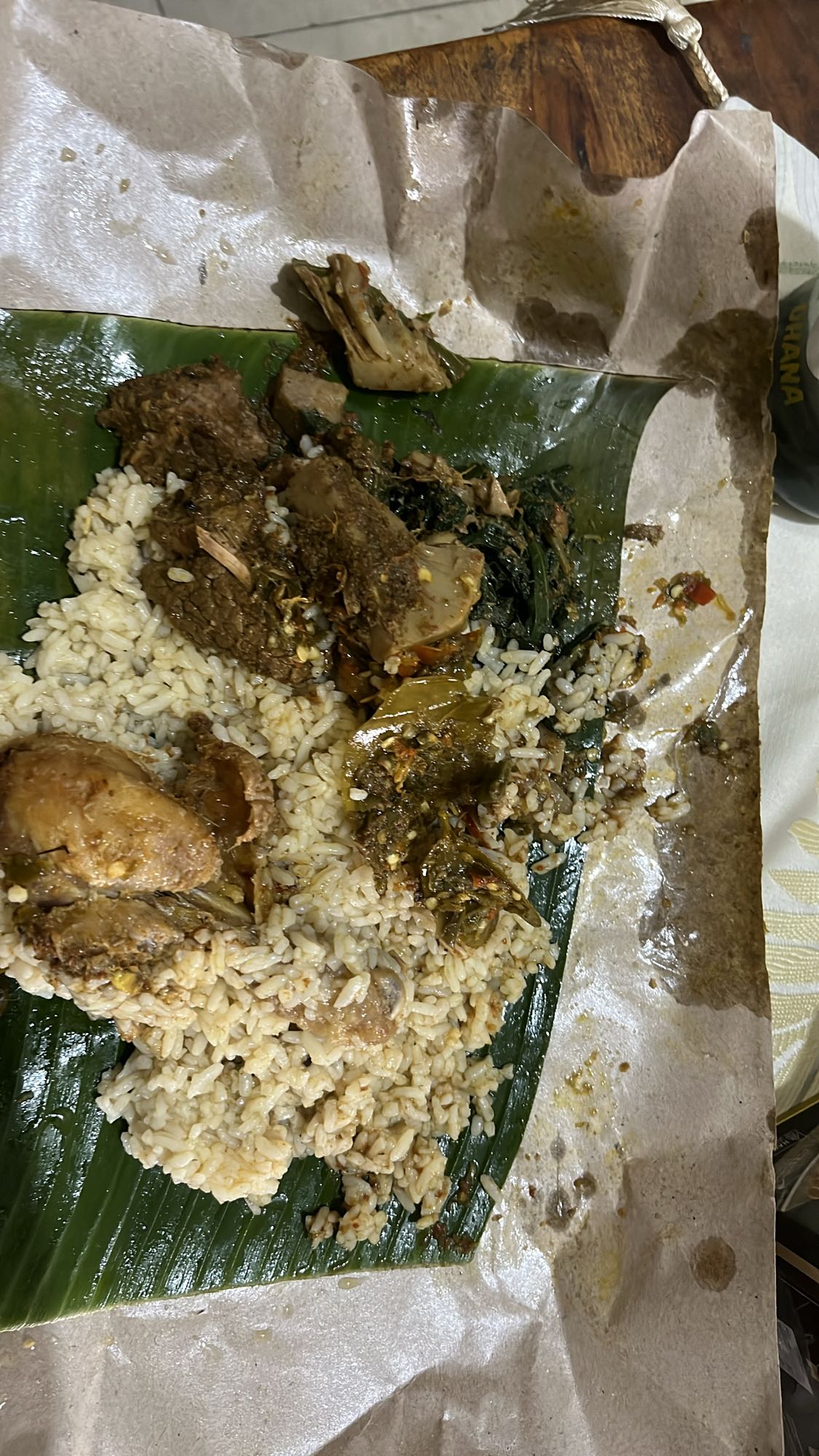 Nasi daun pisang ayam
