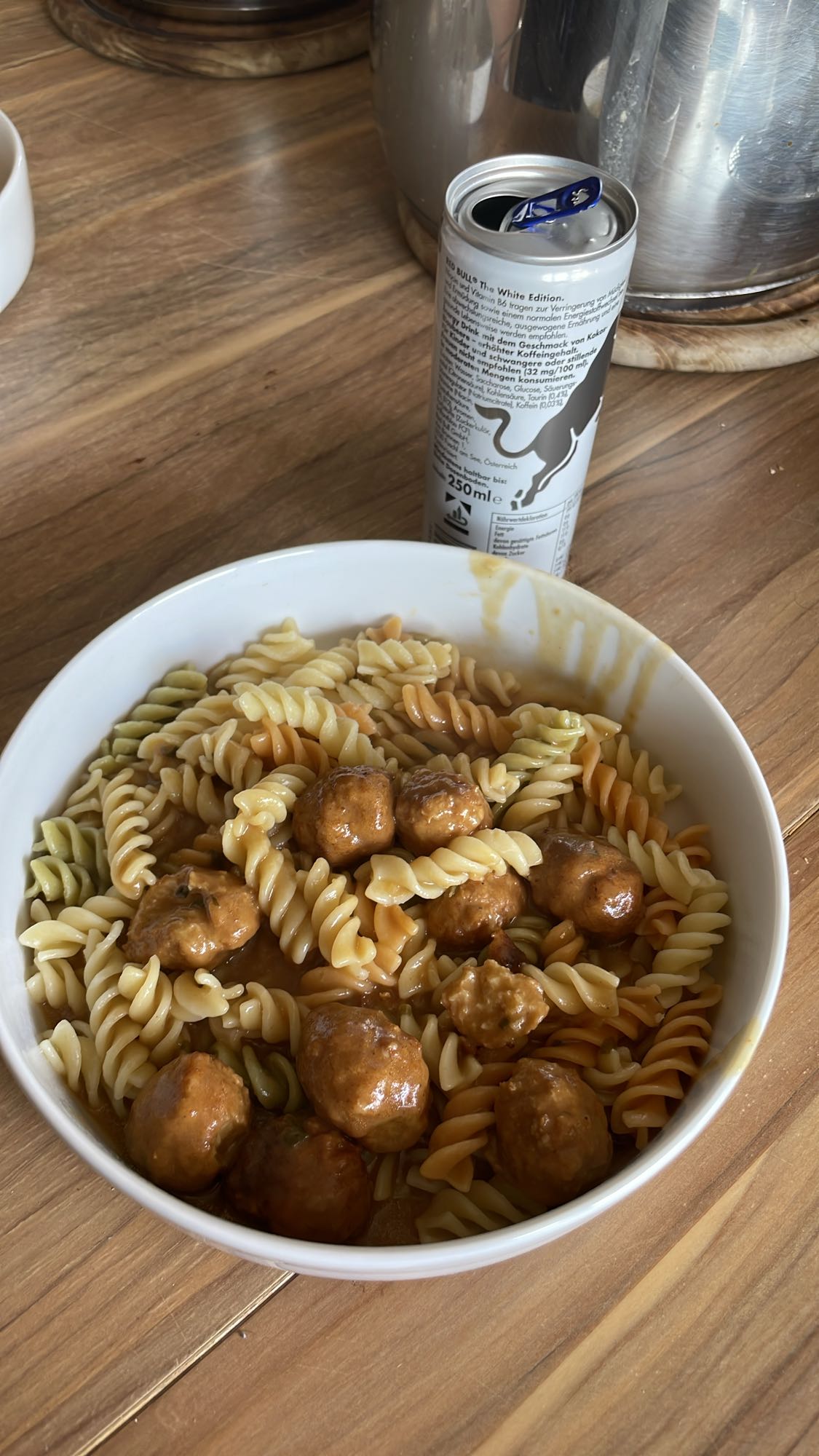 Pasta mit Fleischbällchen