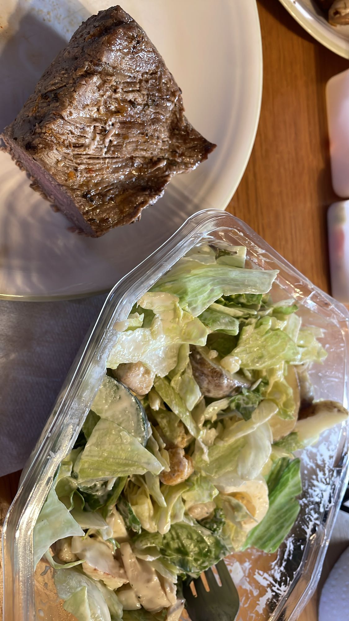 Steak et salade César