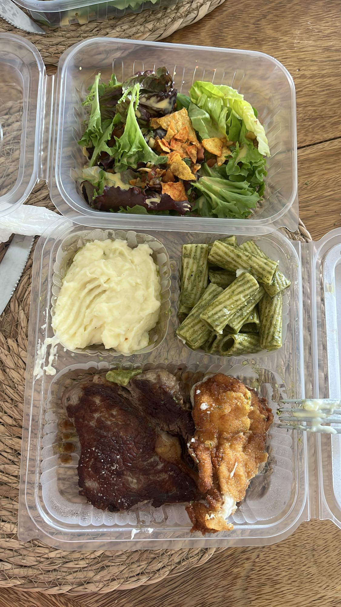 Carne con guarniciones