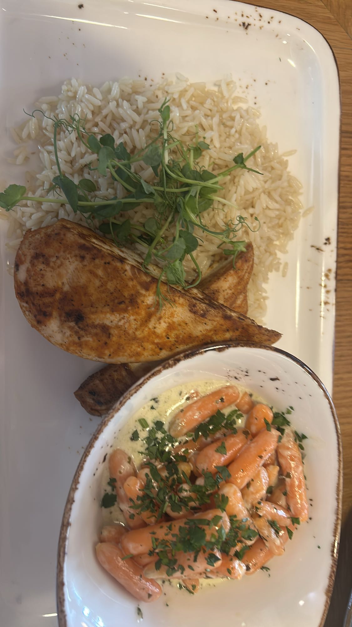 Kurczak z ryżem i marchewką