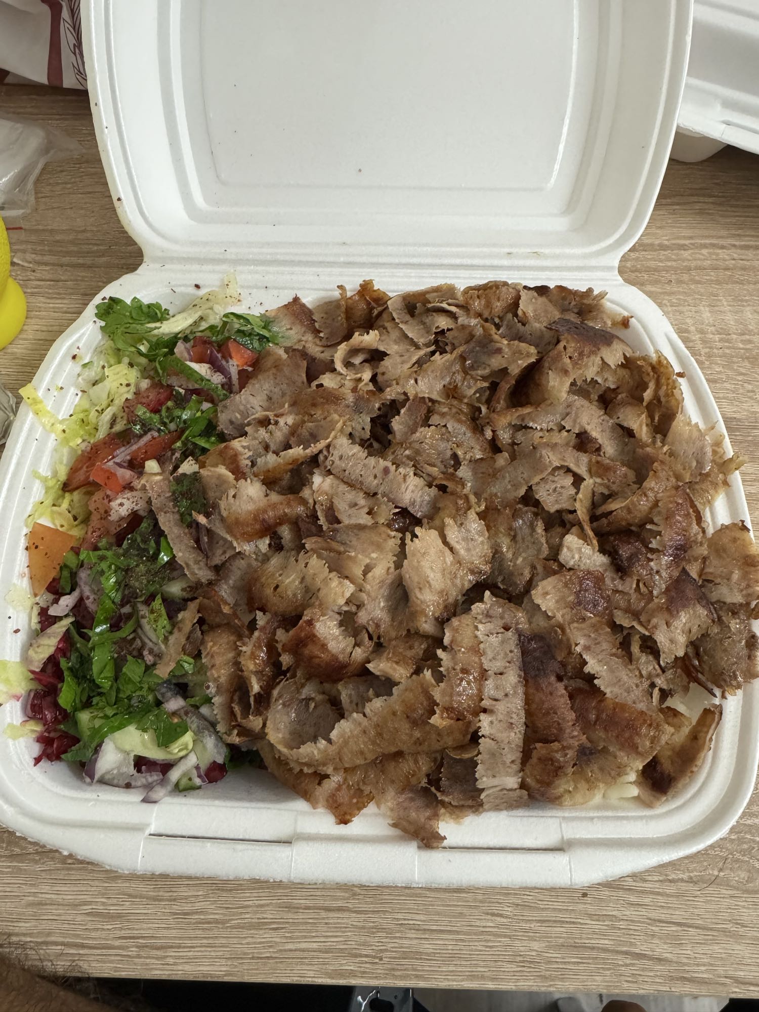 Döner mit Salat und Reis