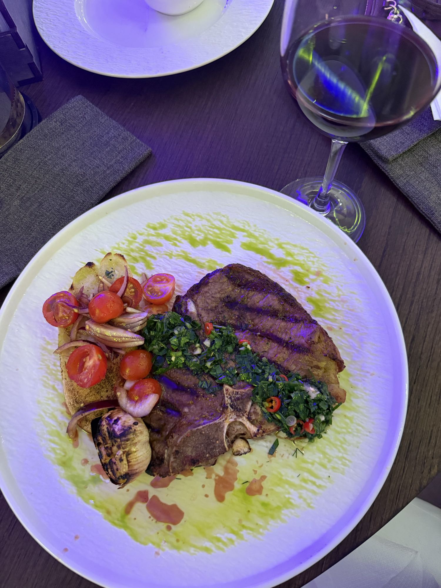 Стейк с овощами