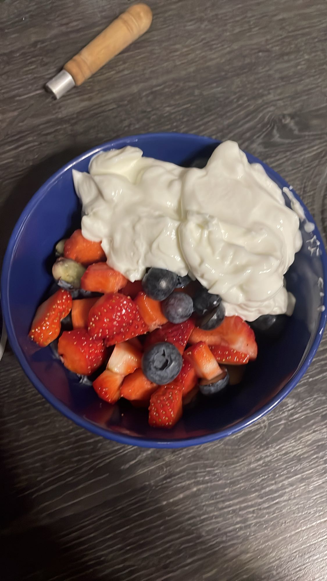 Yaourt et fruits frais