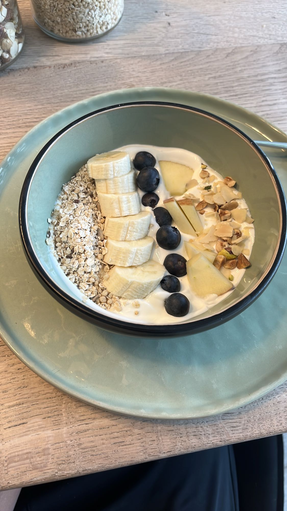 Yoghurt met fruit en havermout