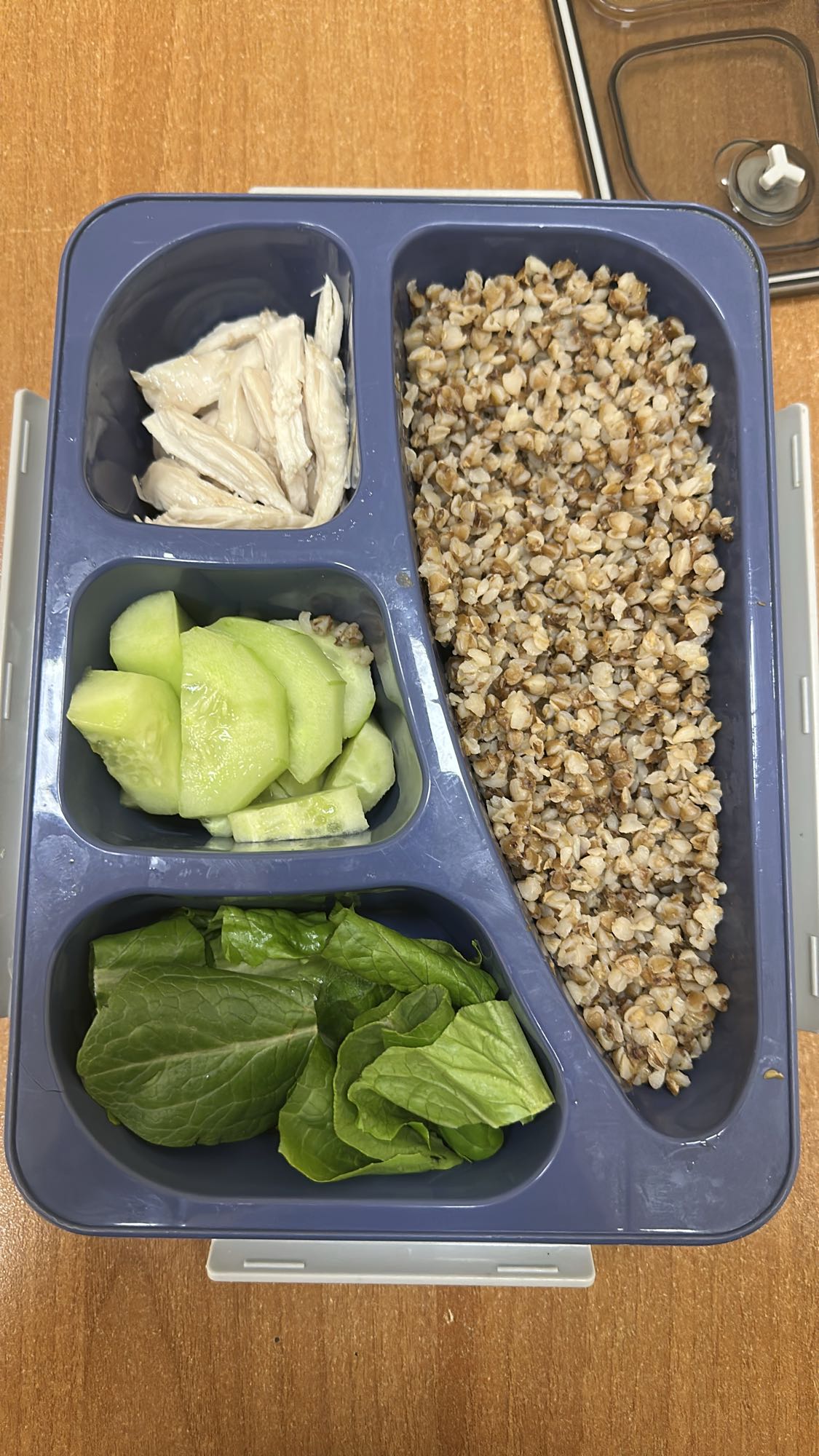 Гречка с курицей и овощами