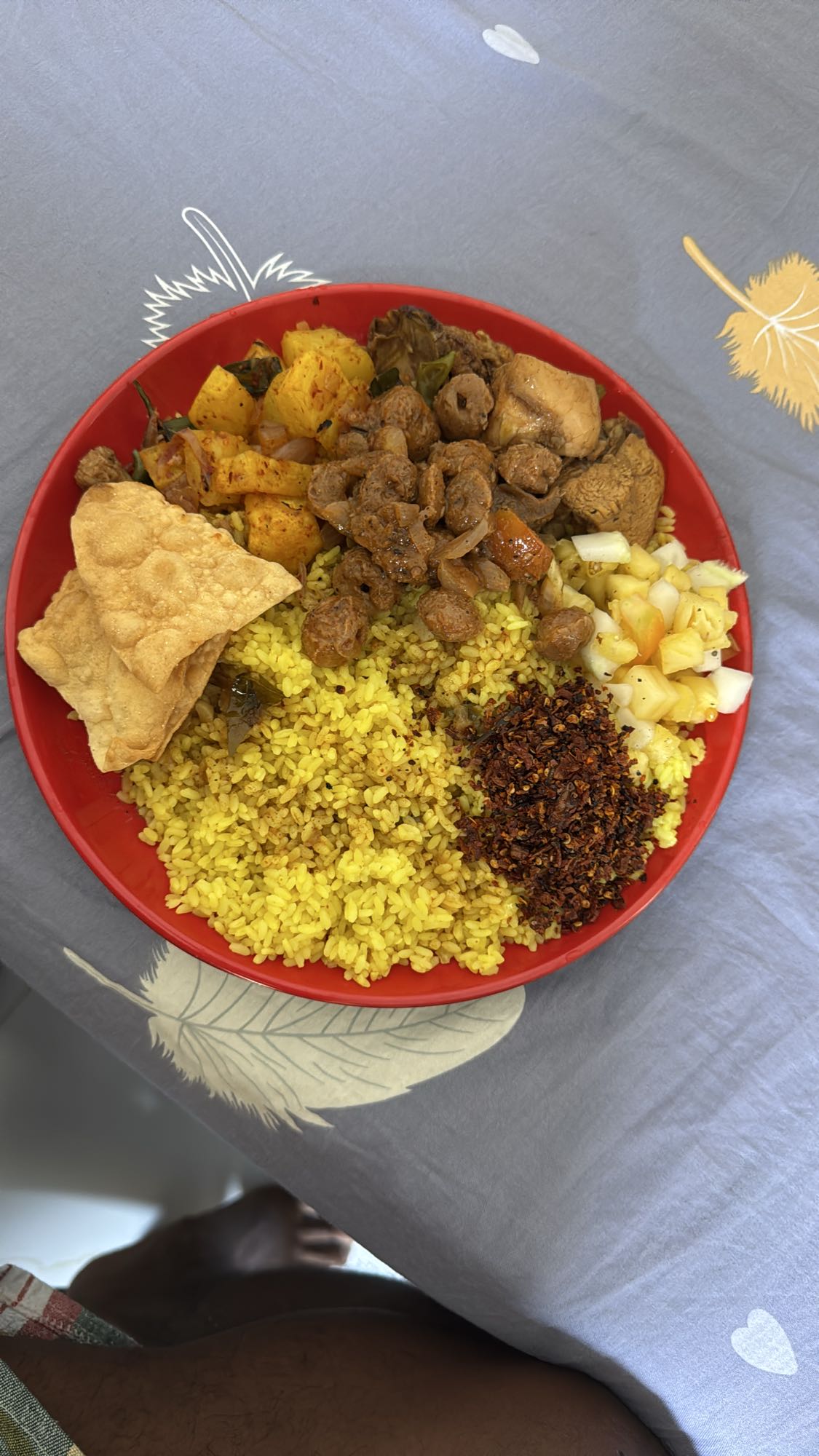 Spiced rice with curry