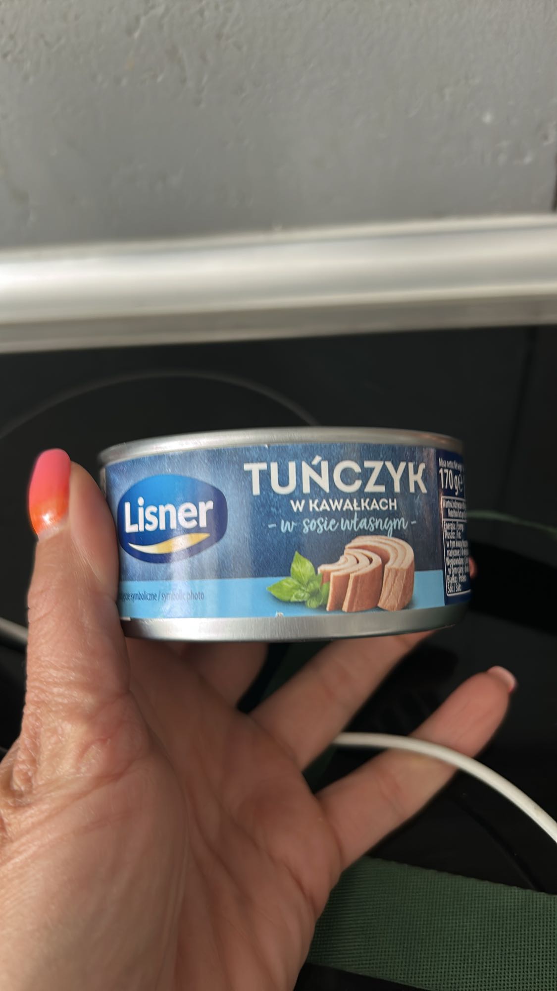 Tuńczyk w sosie własnym