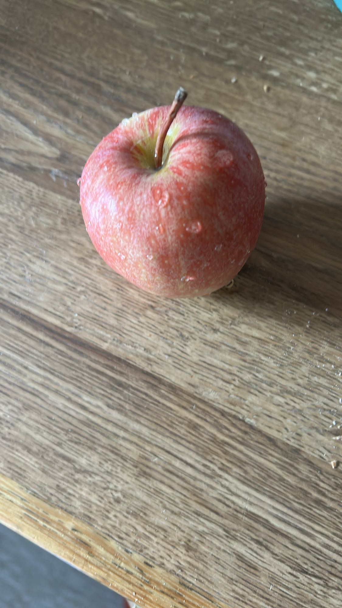 Röd äpple