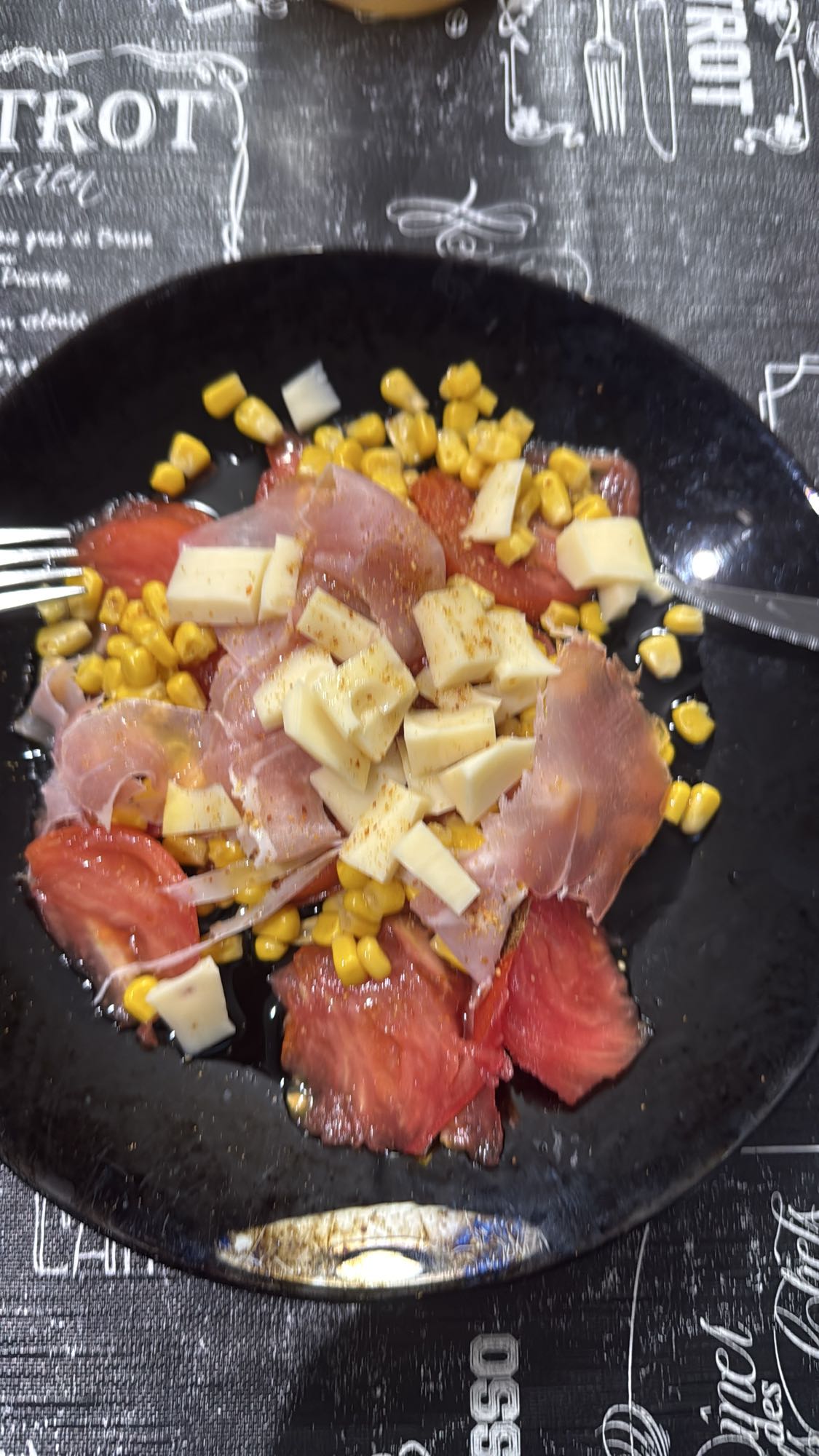 Salade jambon fromage