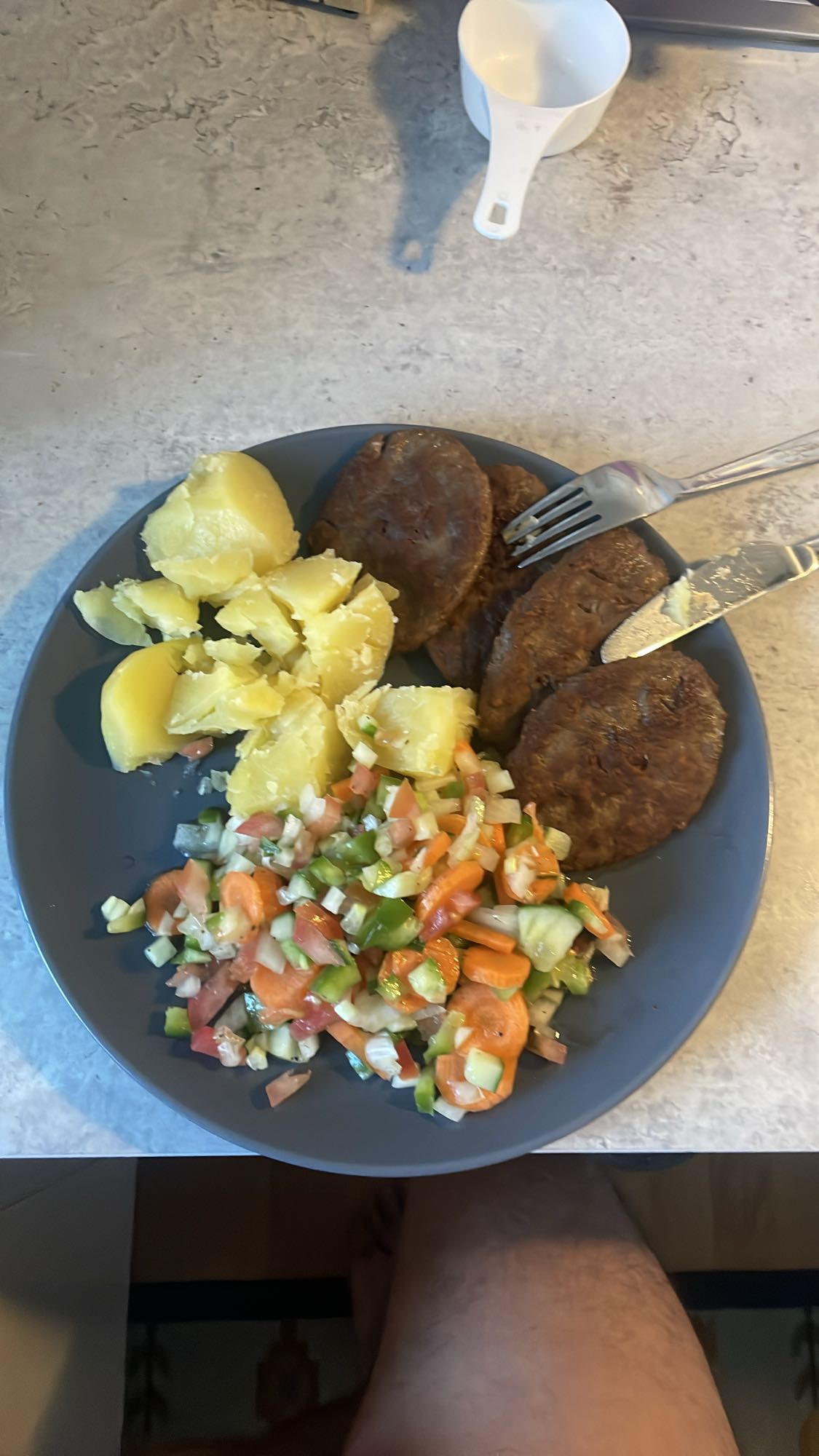 Köttfärsbiffar med potatis