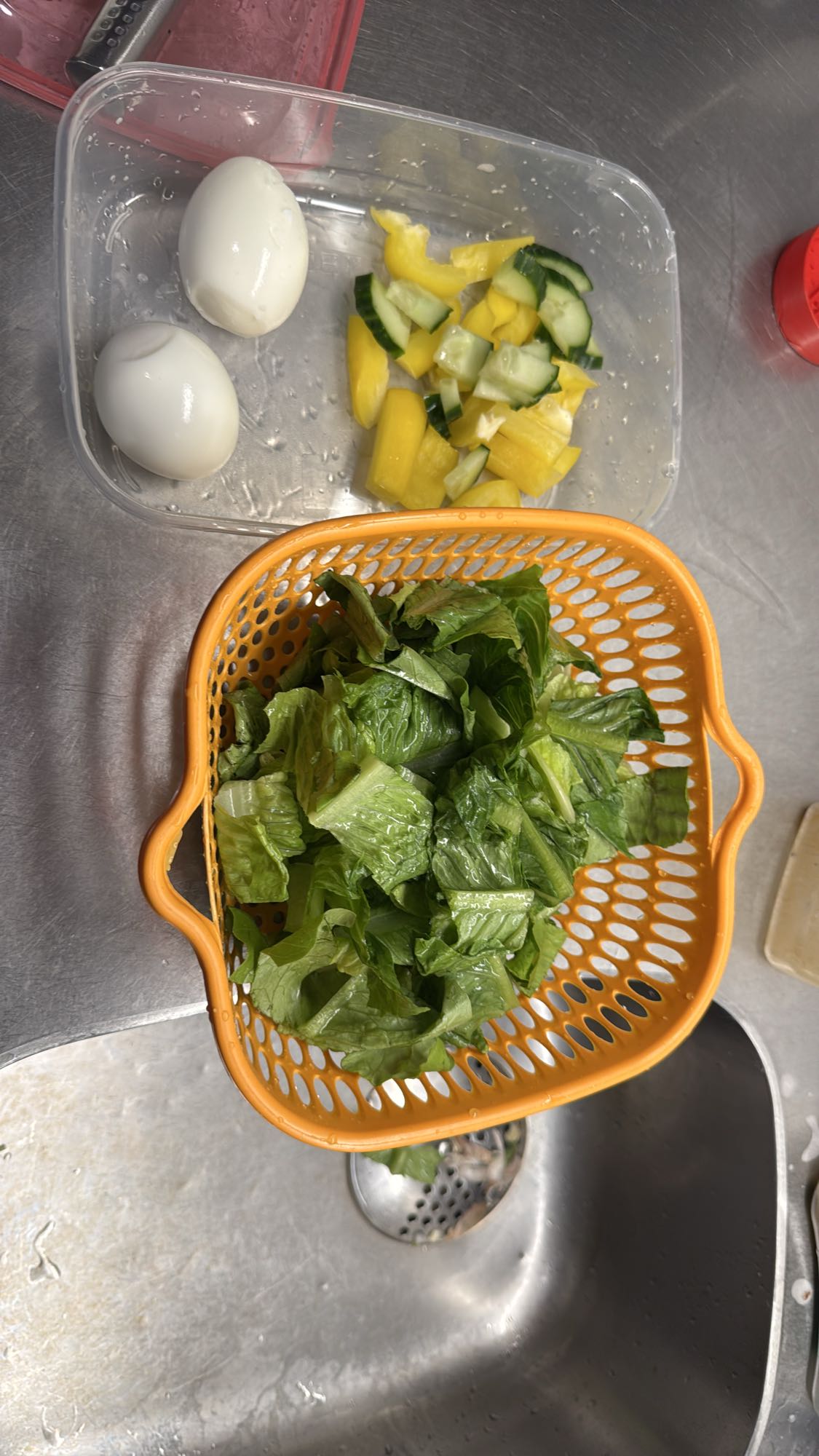 Ägg- och grönsakssallad