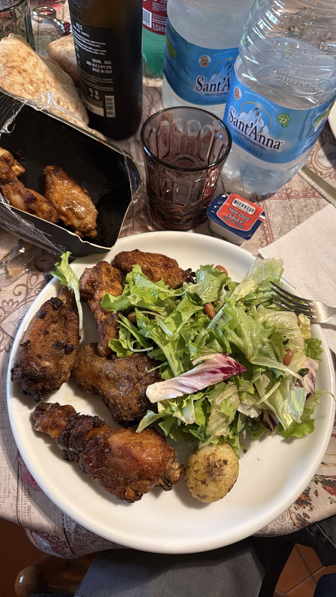 Alette e insalata mista