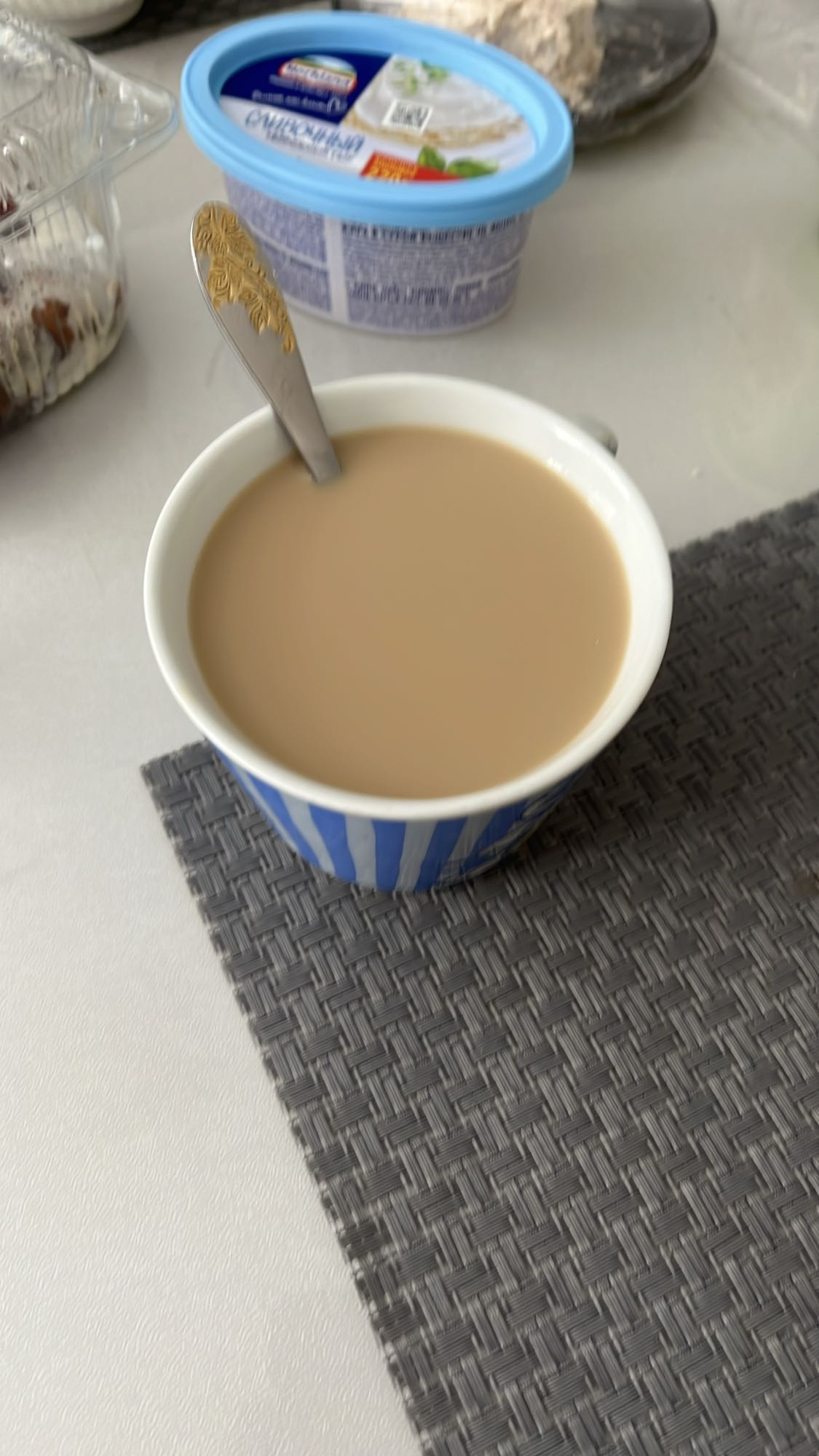 Чай с молоком