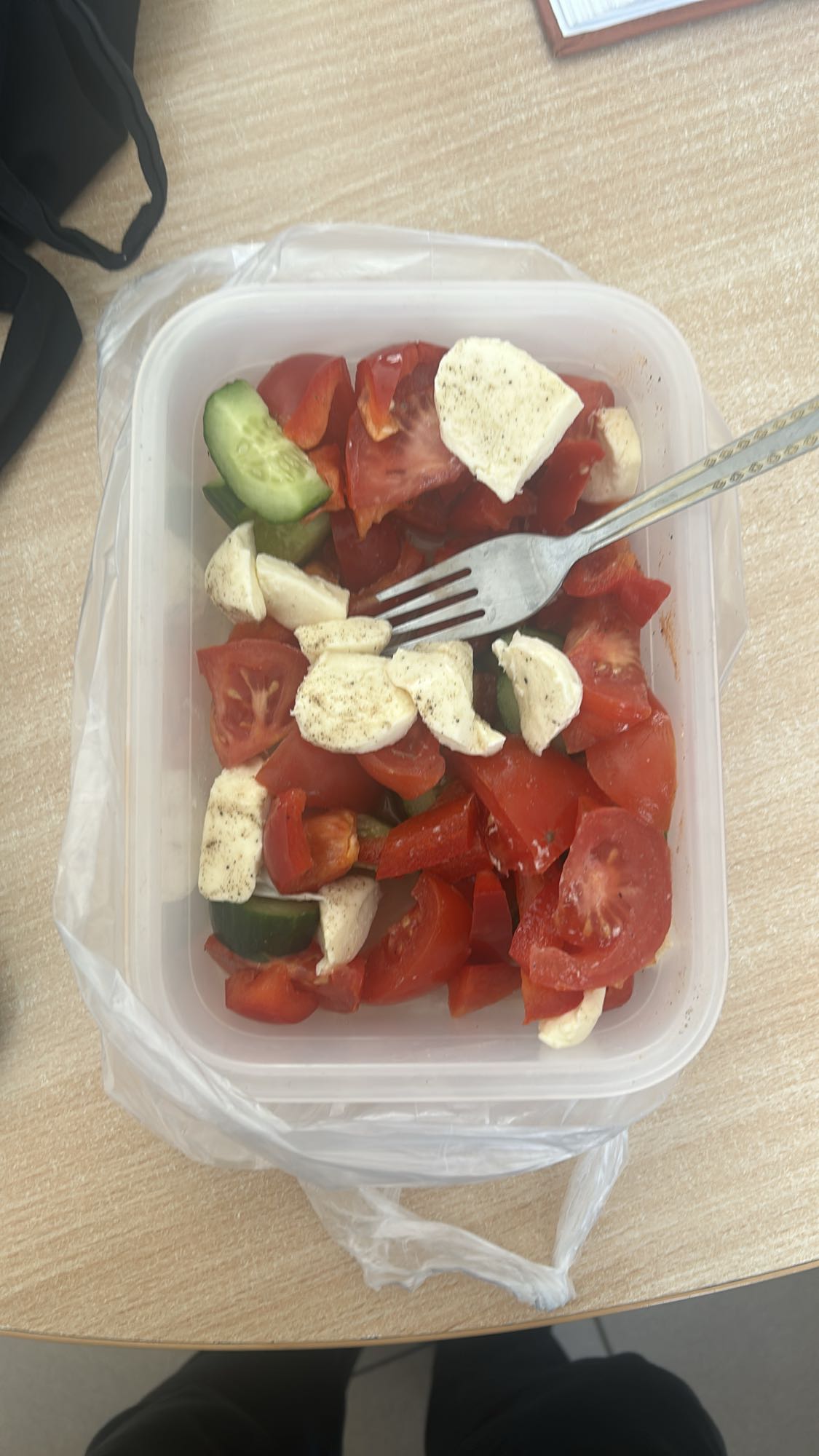 Sałatka z mozzarellą