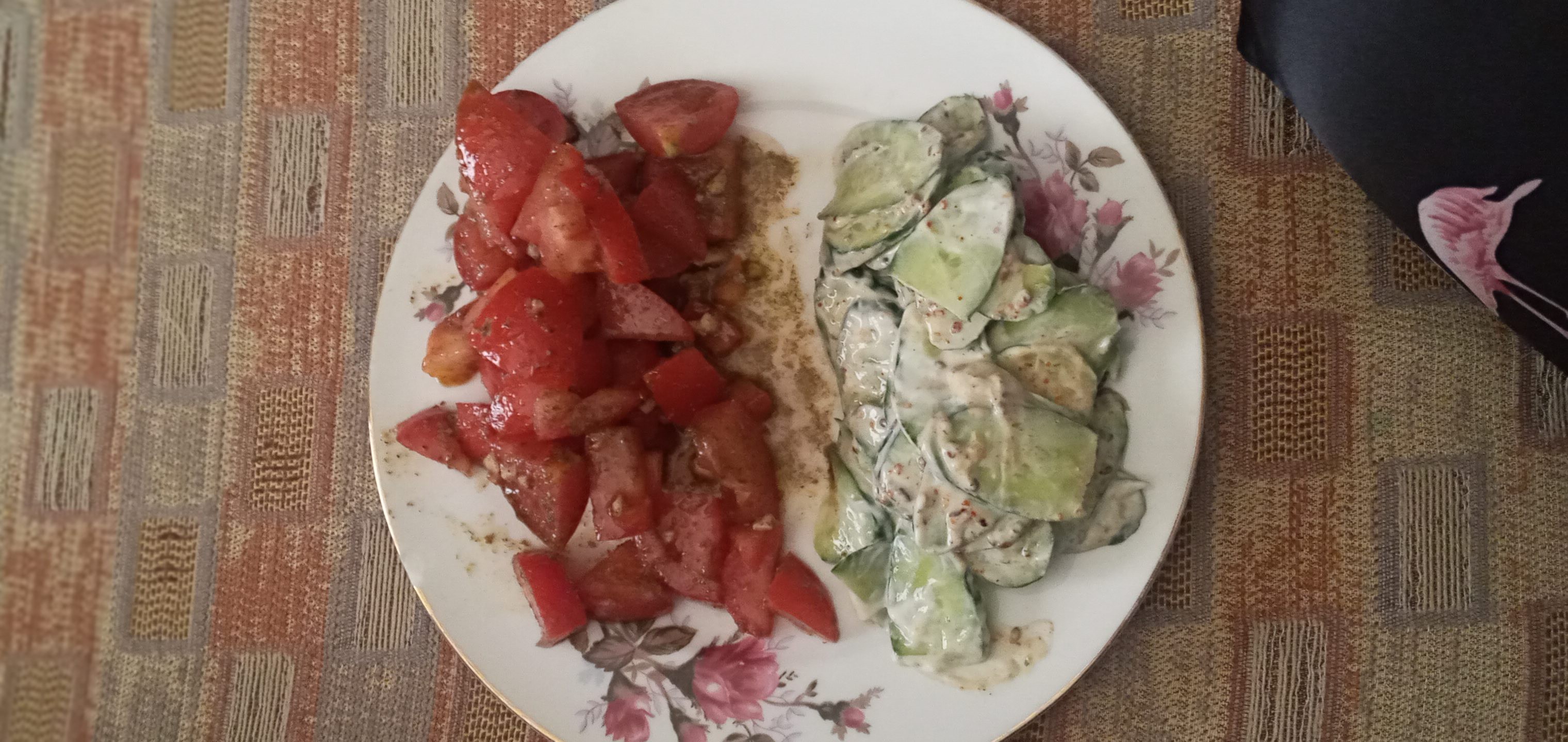 Tomato Cucumber Salad