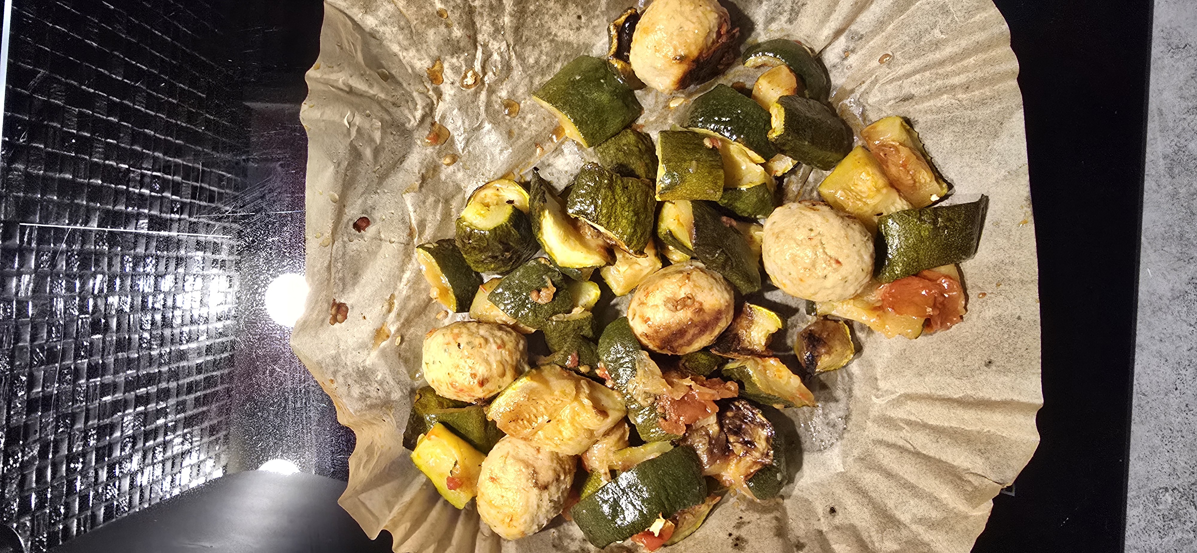 Chicken meatballs & veggies