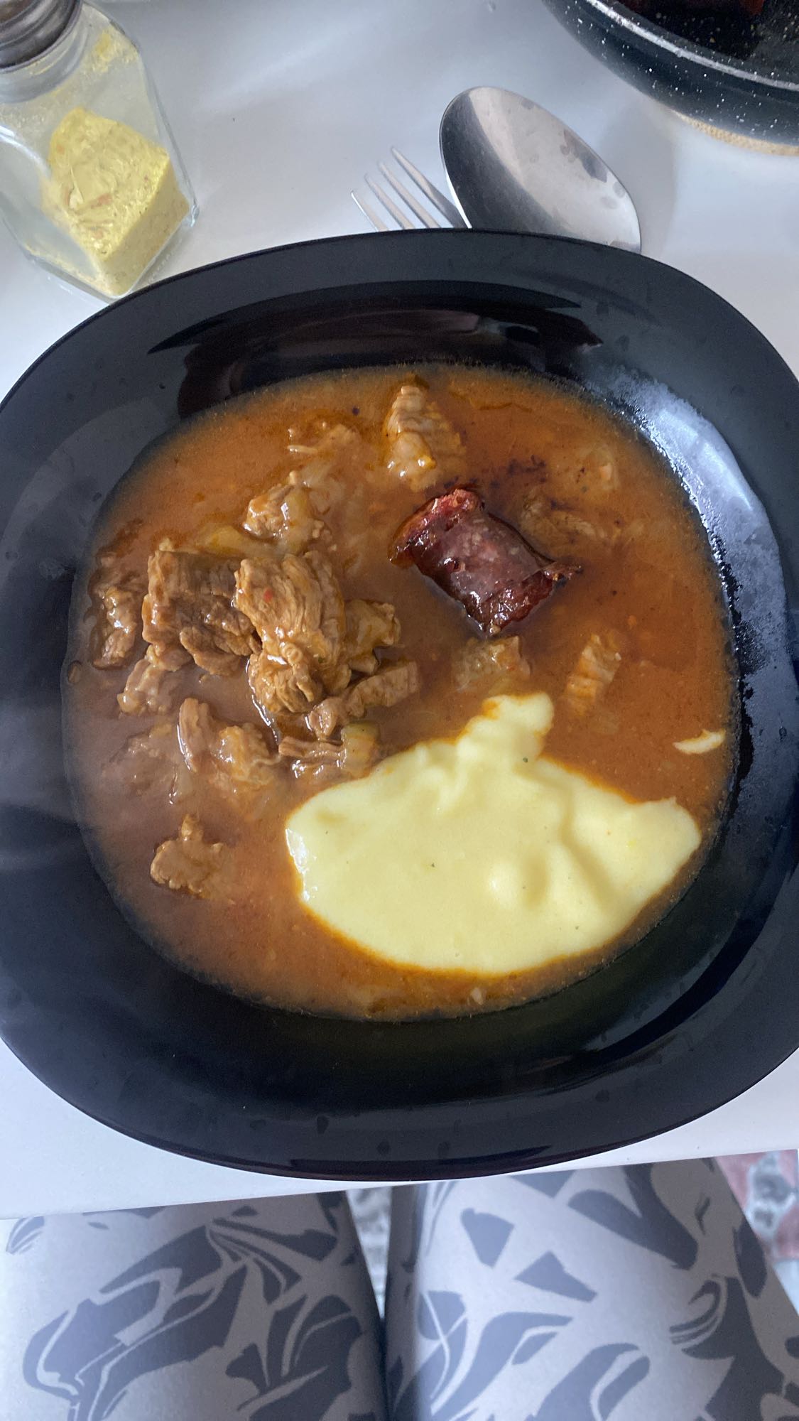 Carne con puré