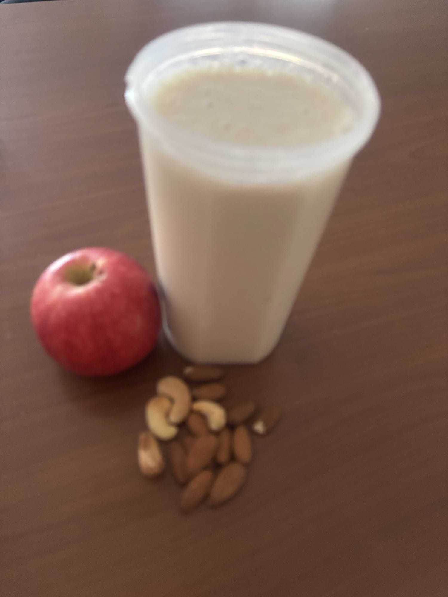 Smoothie pomme et noix