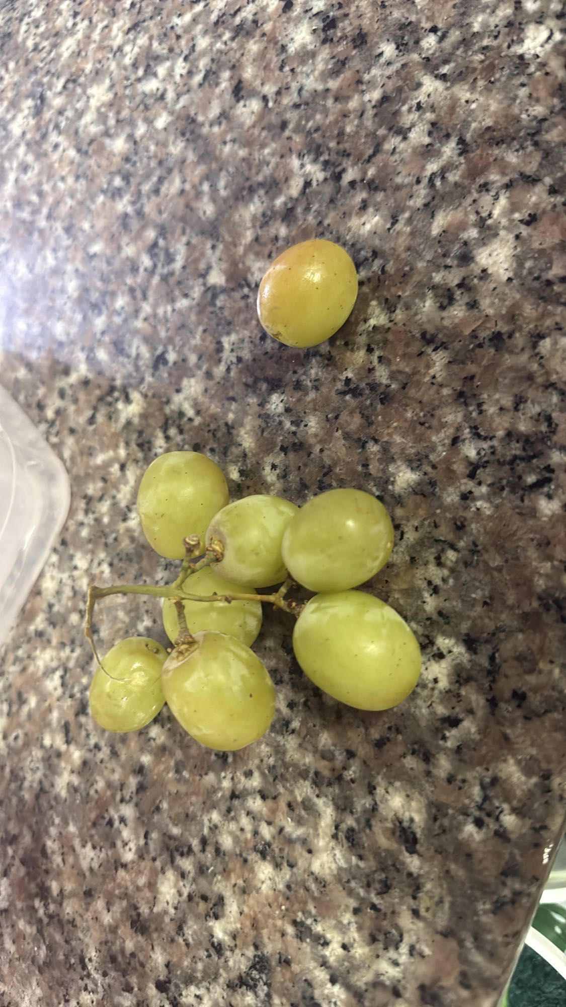Green Grapes Snack