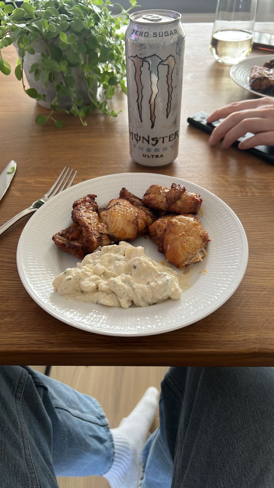 Kycklinglårfilé med potatissallad