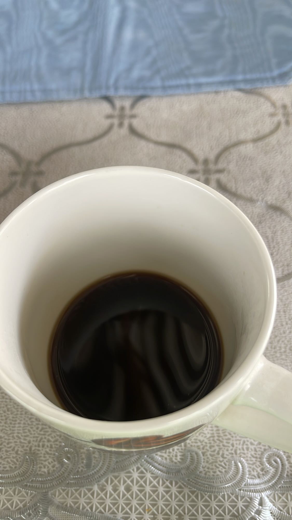 Taza de café negro