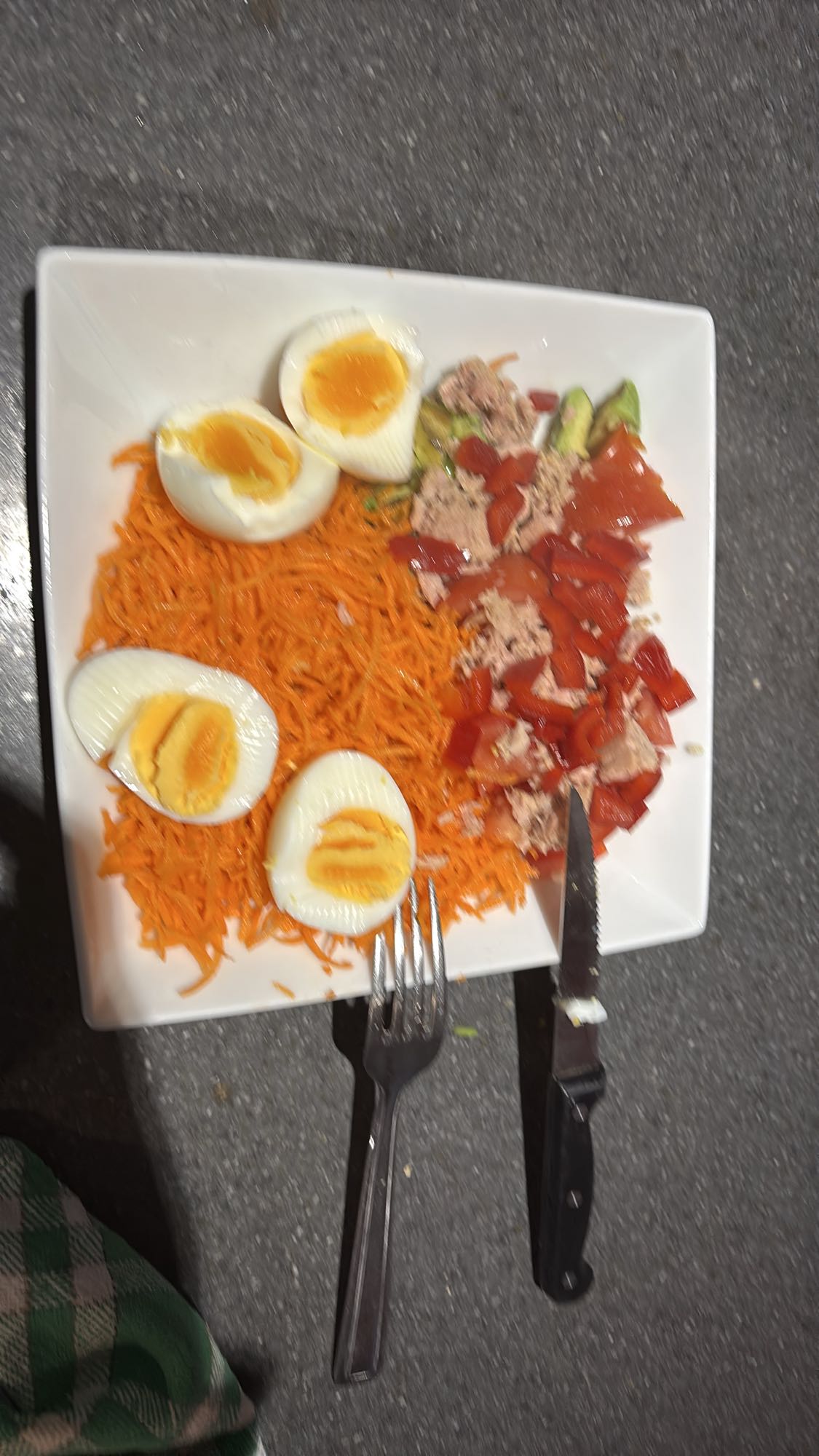 Salade œufs thon carottes