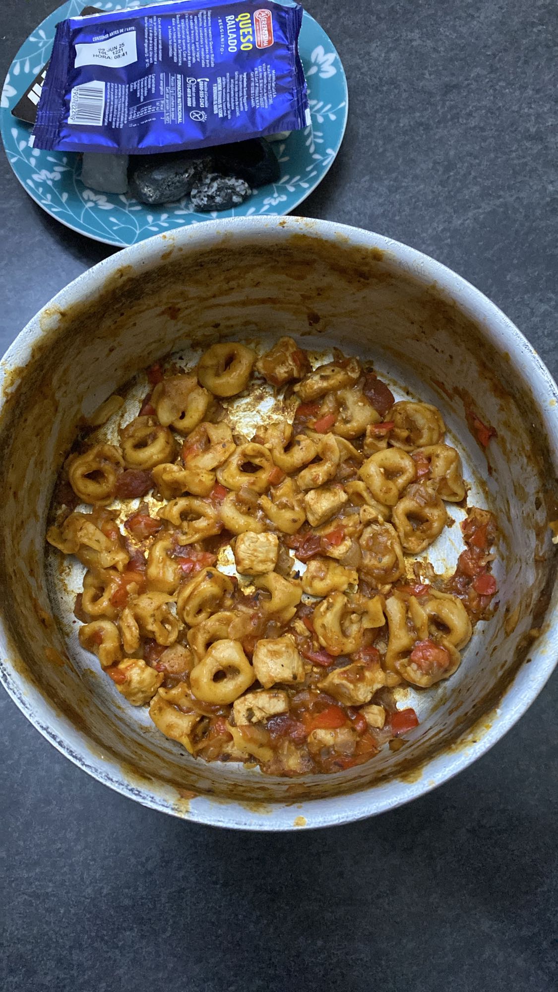 Tortellini con pollo