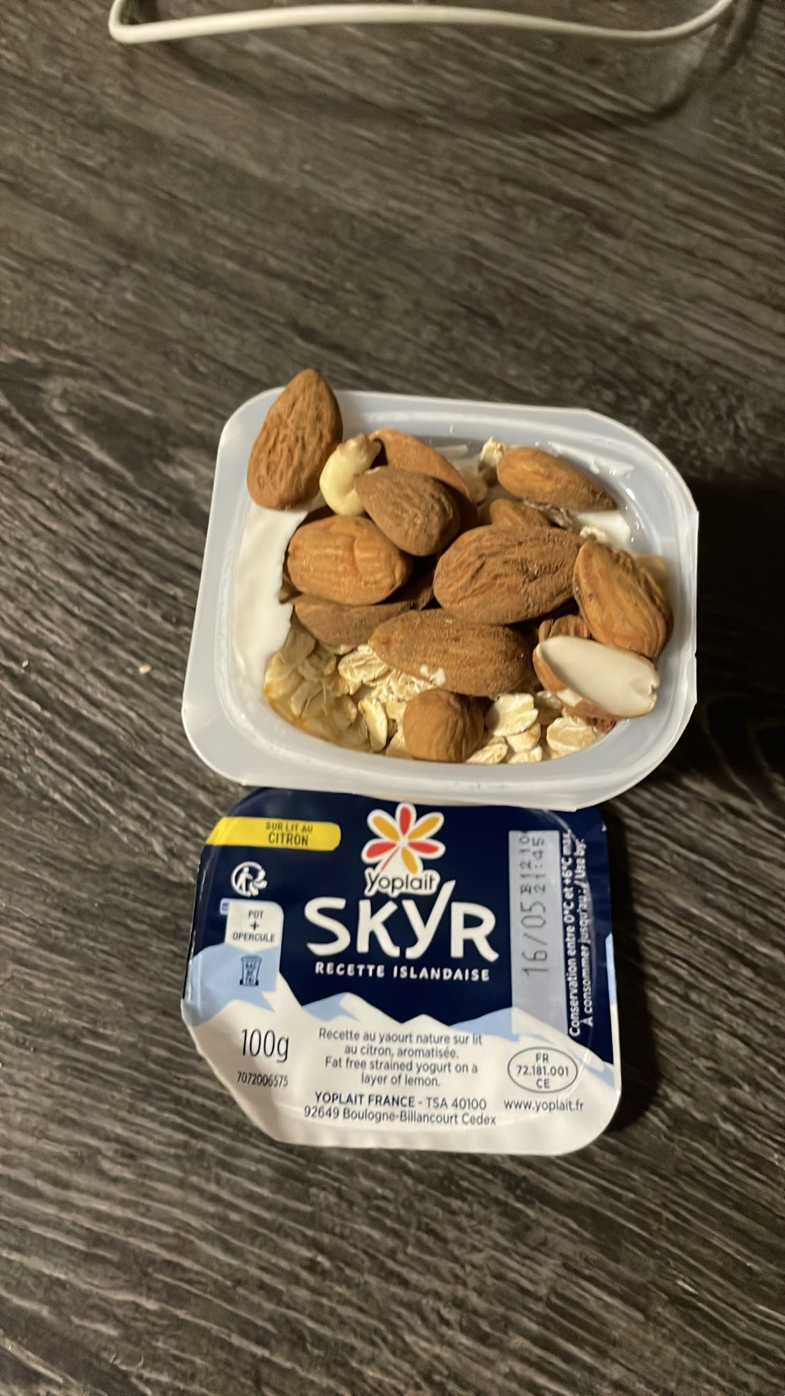 Skyr aux noix et avoine