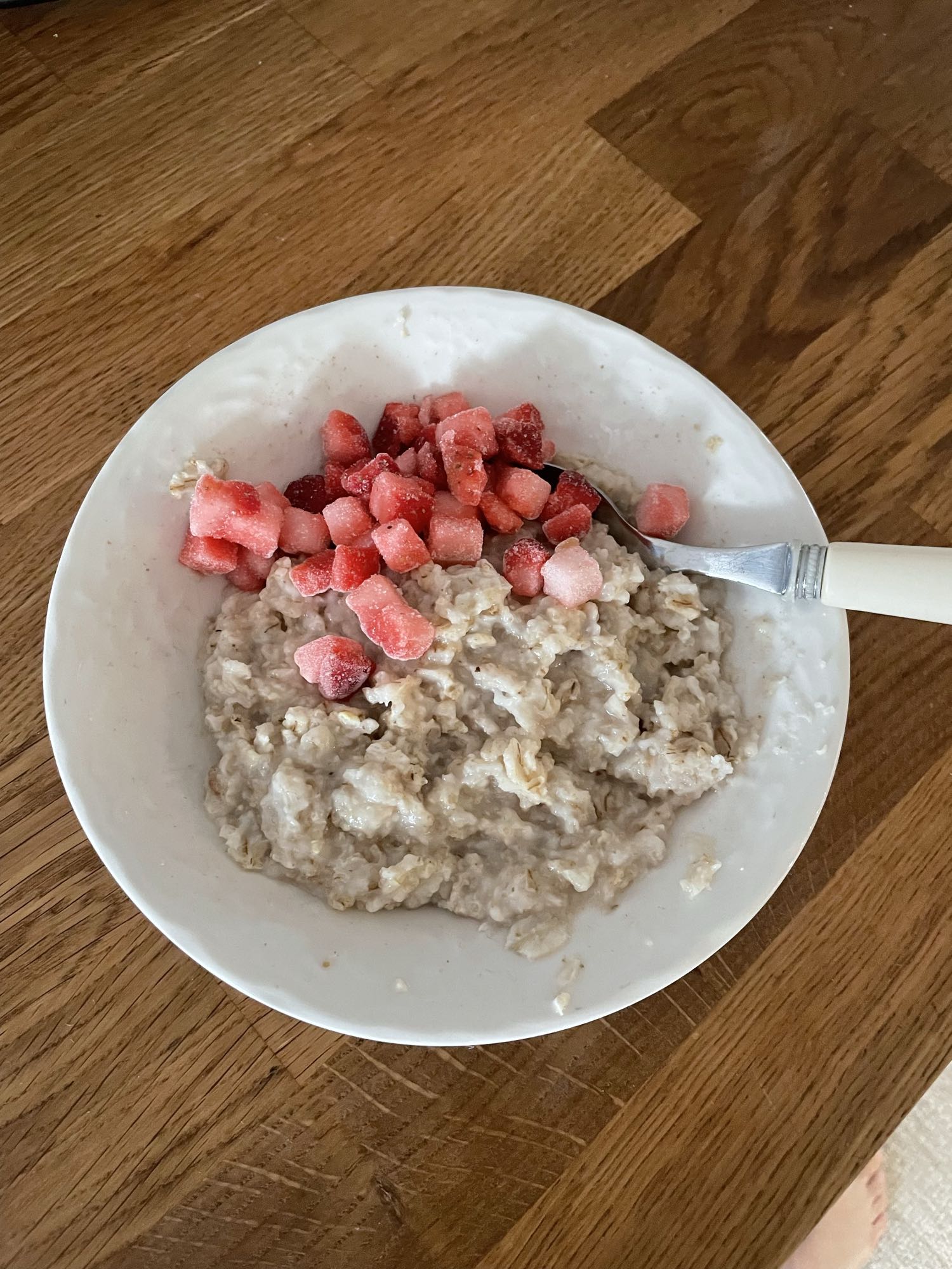 Havregrynsgröt med bär