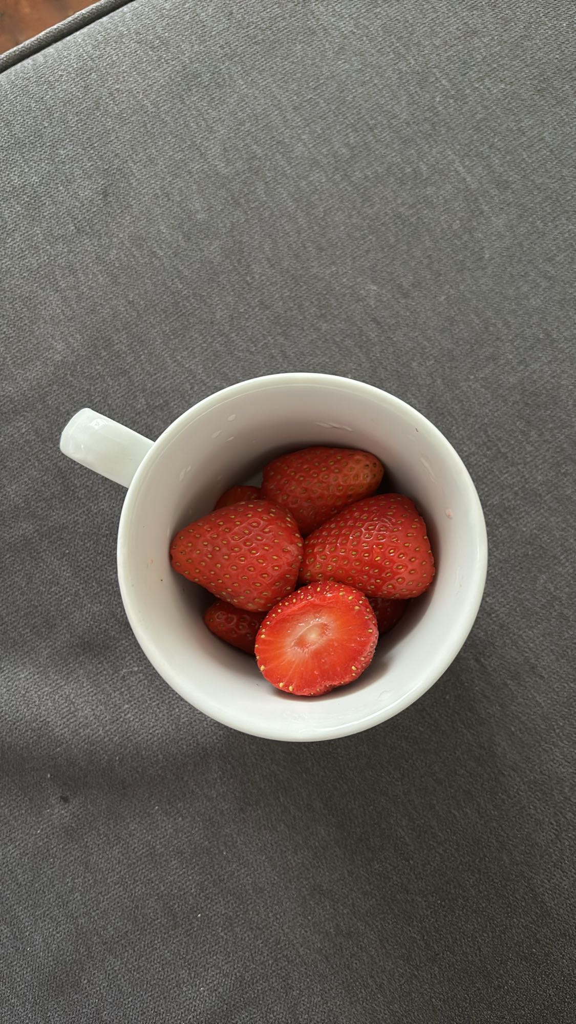 Fraises en tasse