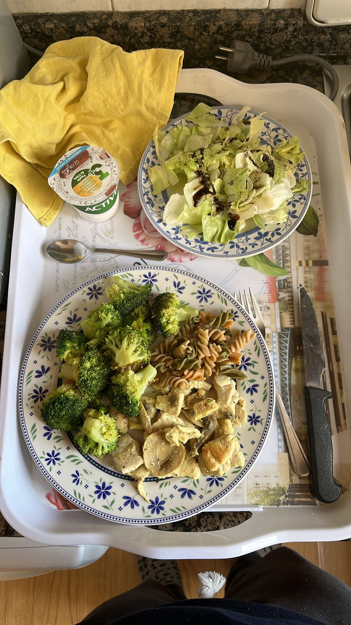 Poulet brocoli et salade