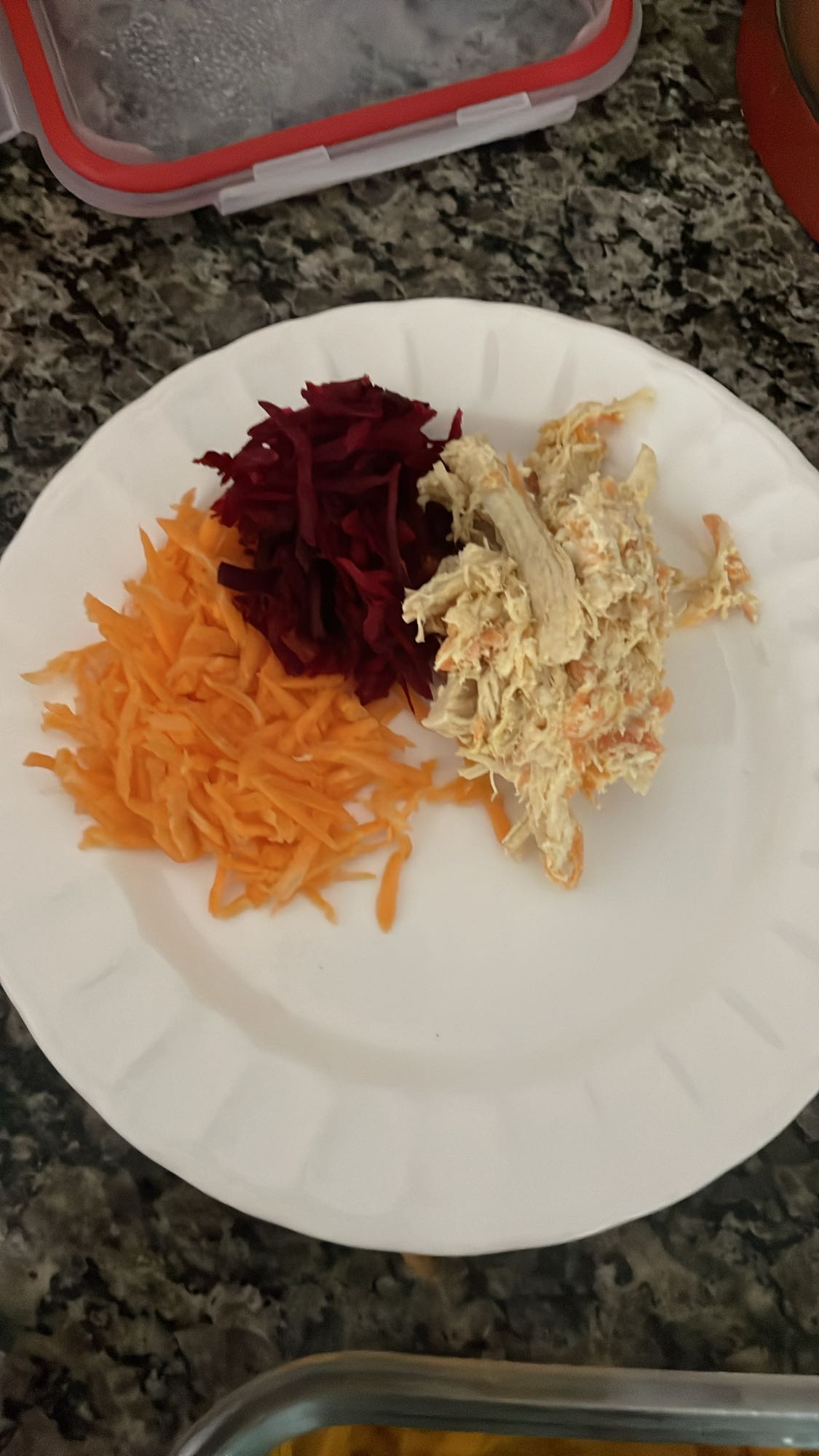 Frango com legumes ralados