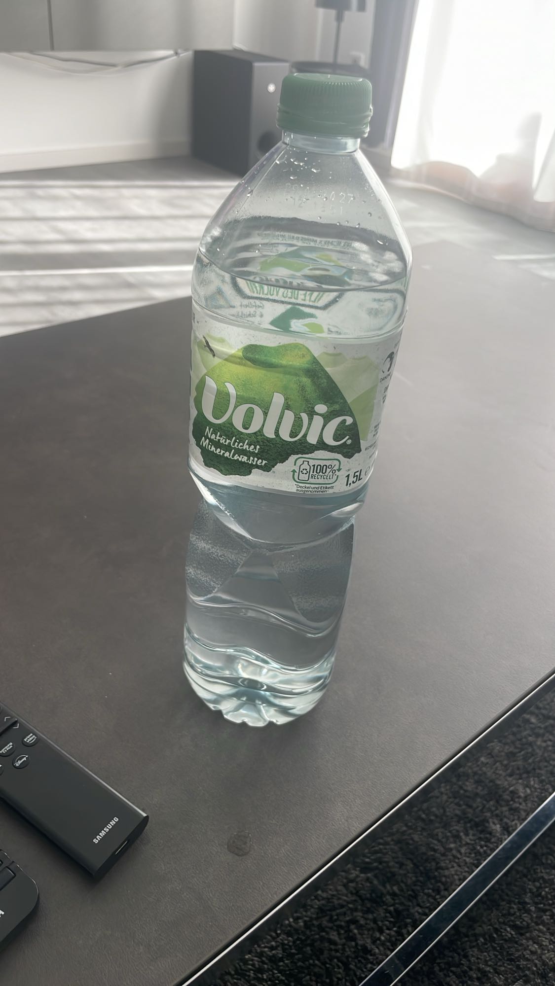 Mineralwasser Volvic