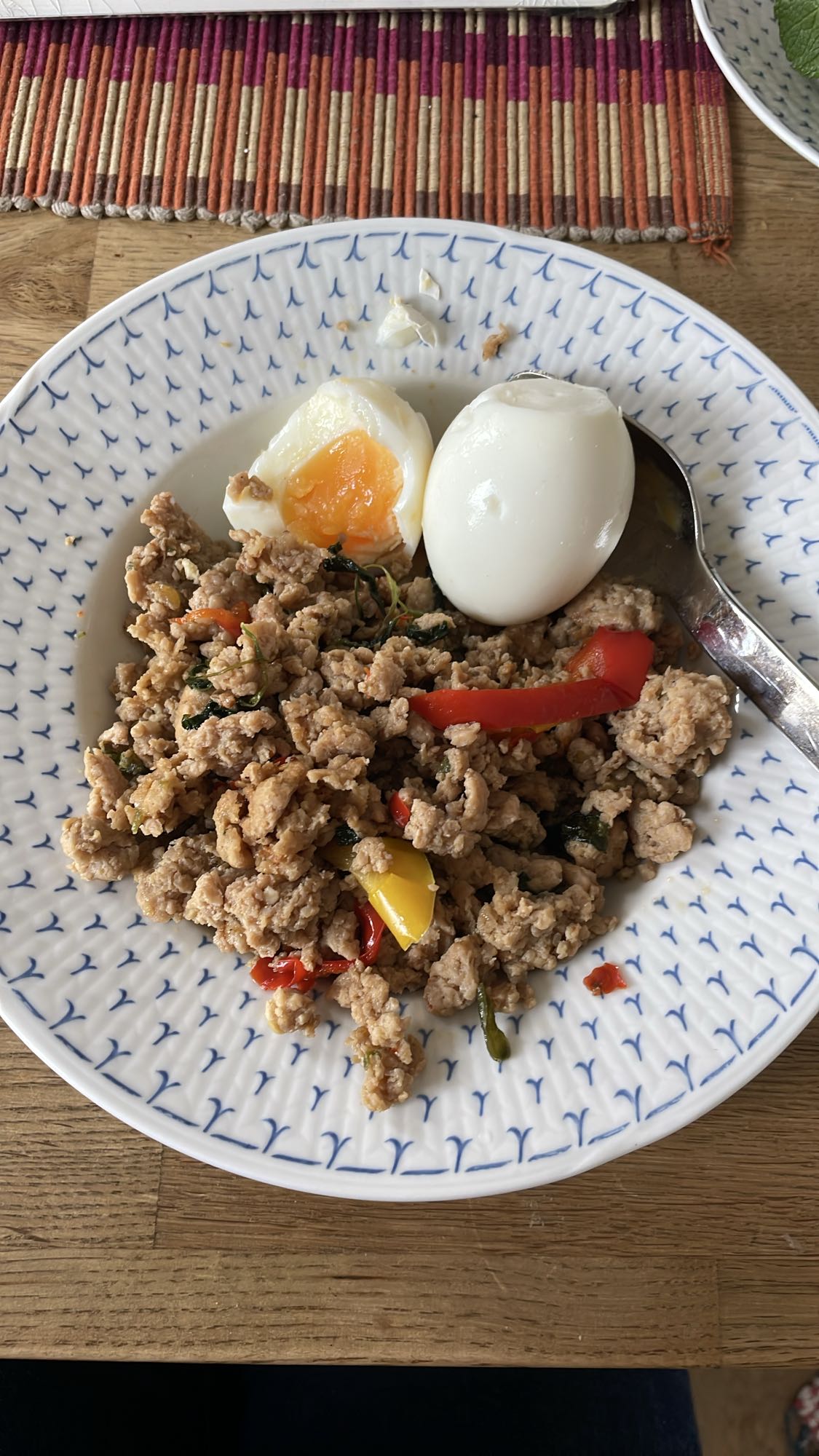 Ägg och kycklingfärs