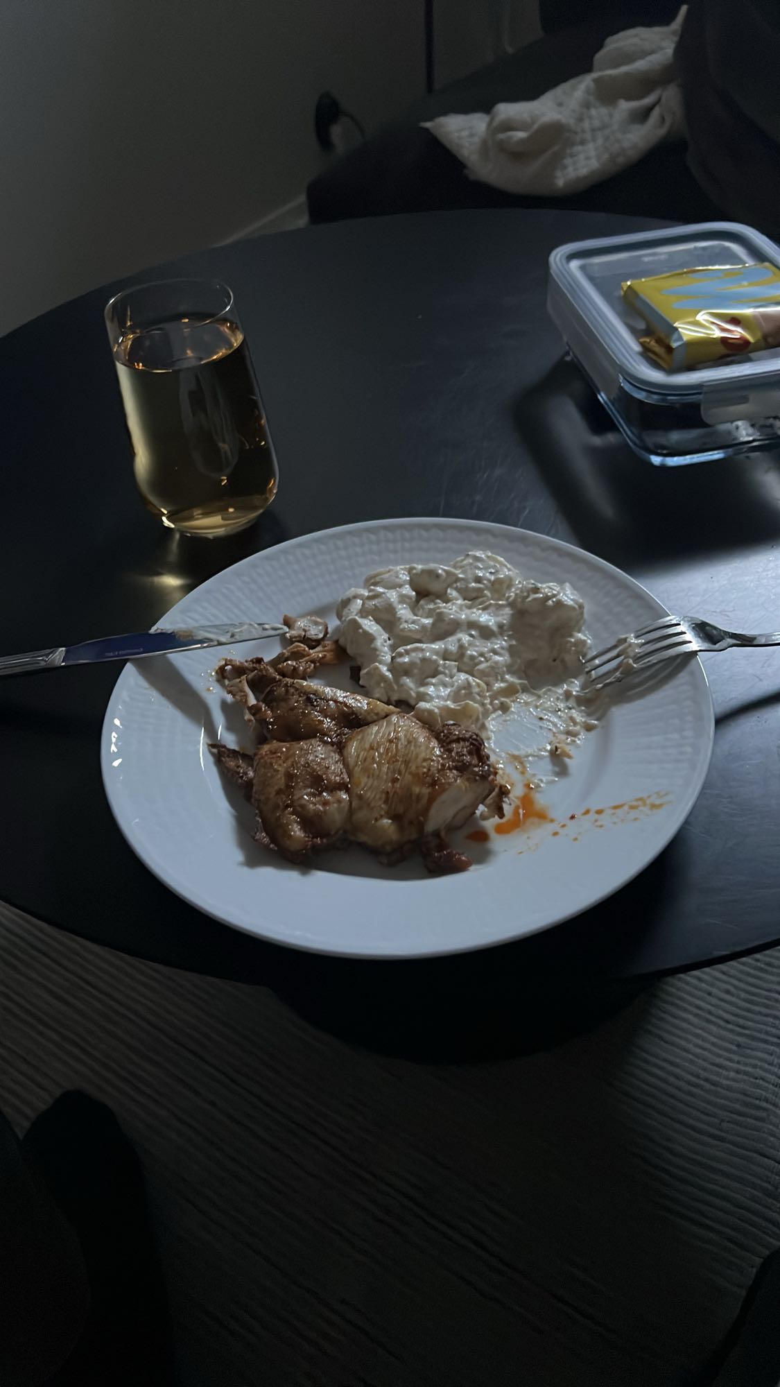 Kyckling med potatis sallad klassisk från Rydbergs