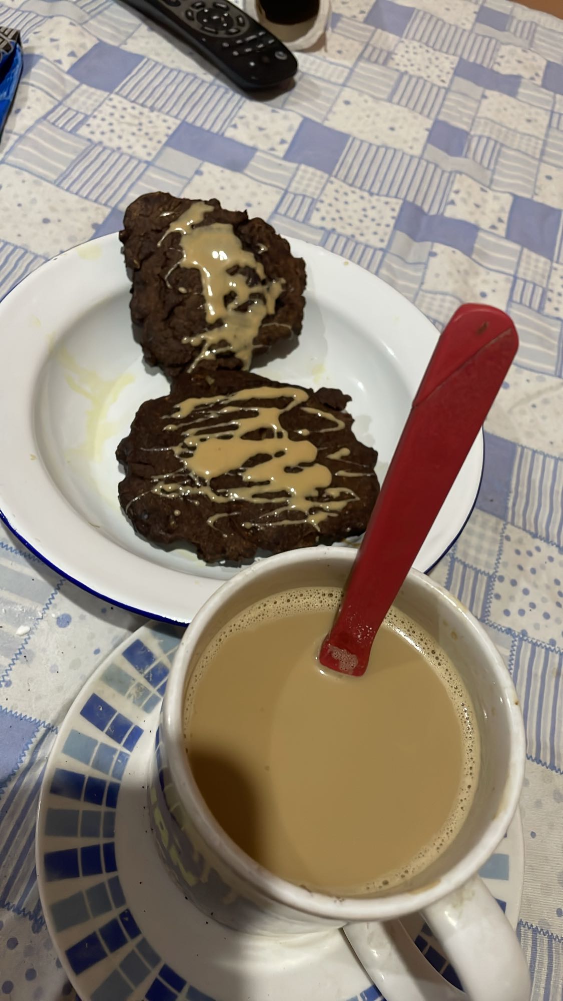 Tortilla saludable con café con leche