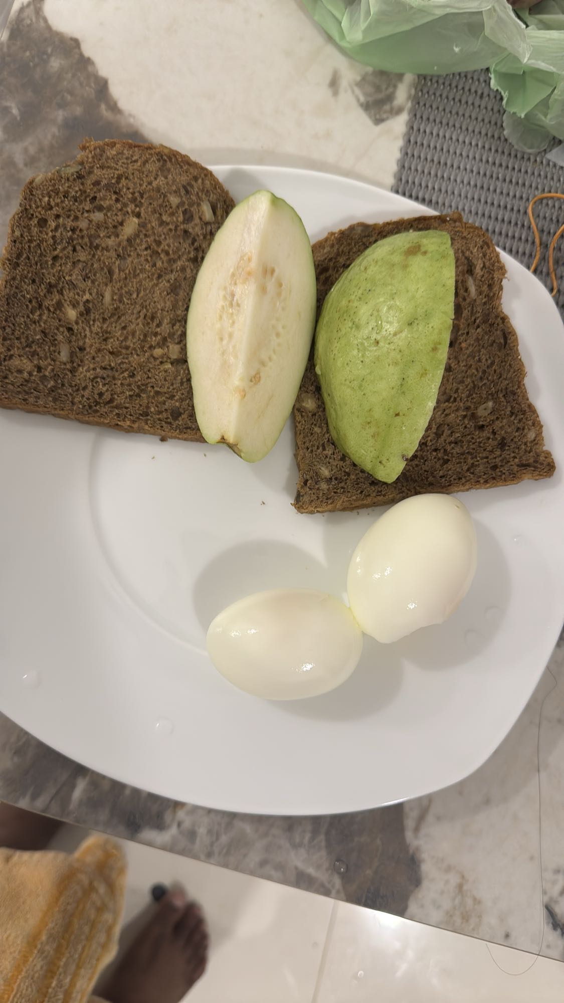 Eggs Toast and Guava
