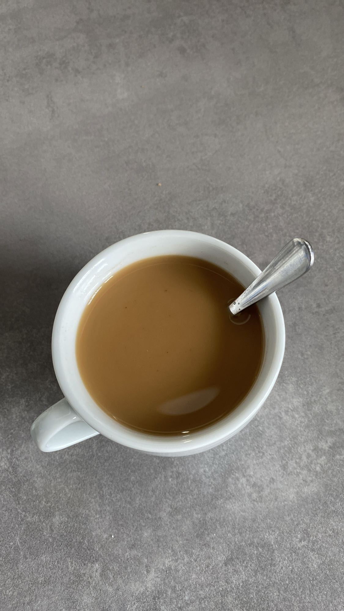 Tasse Kaffee mit Milch