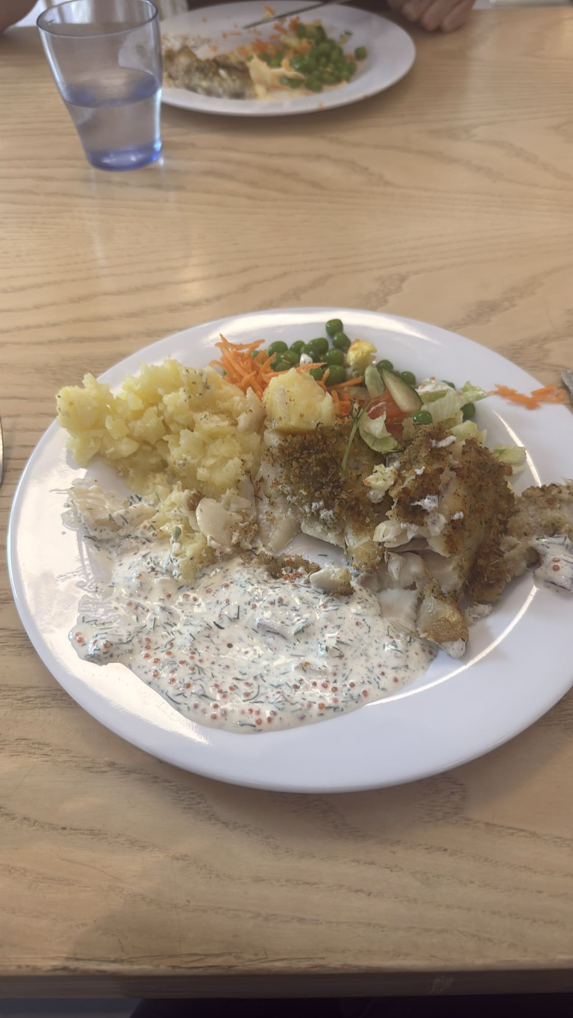 Fisk med potatis och sås