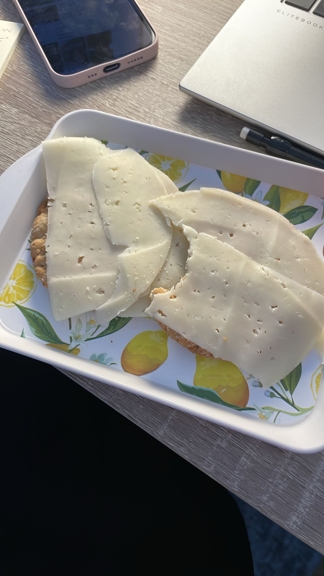 Knäckebröd med ost