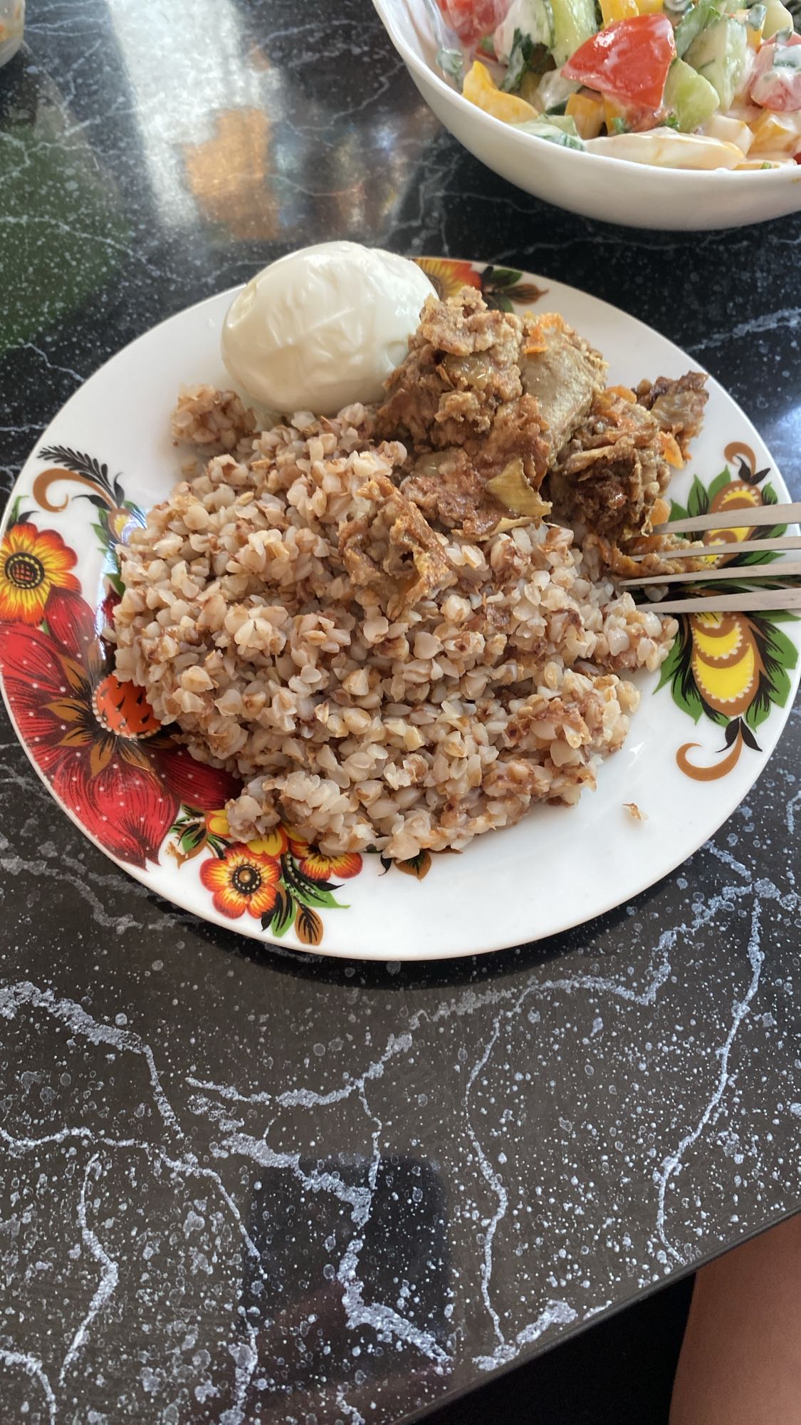 Гречка с мясом и яйцом