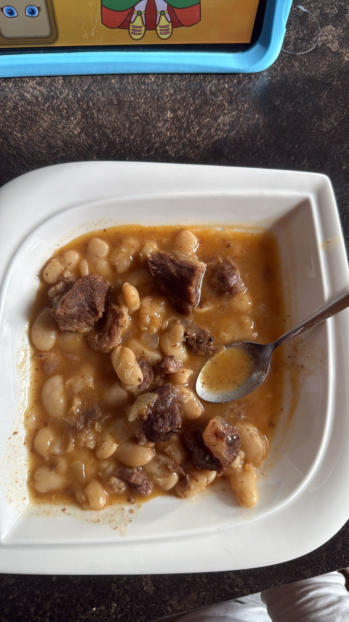 Estofado de frijoles y carne
