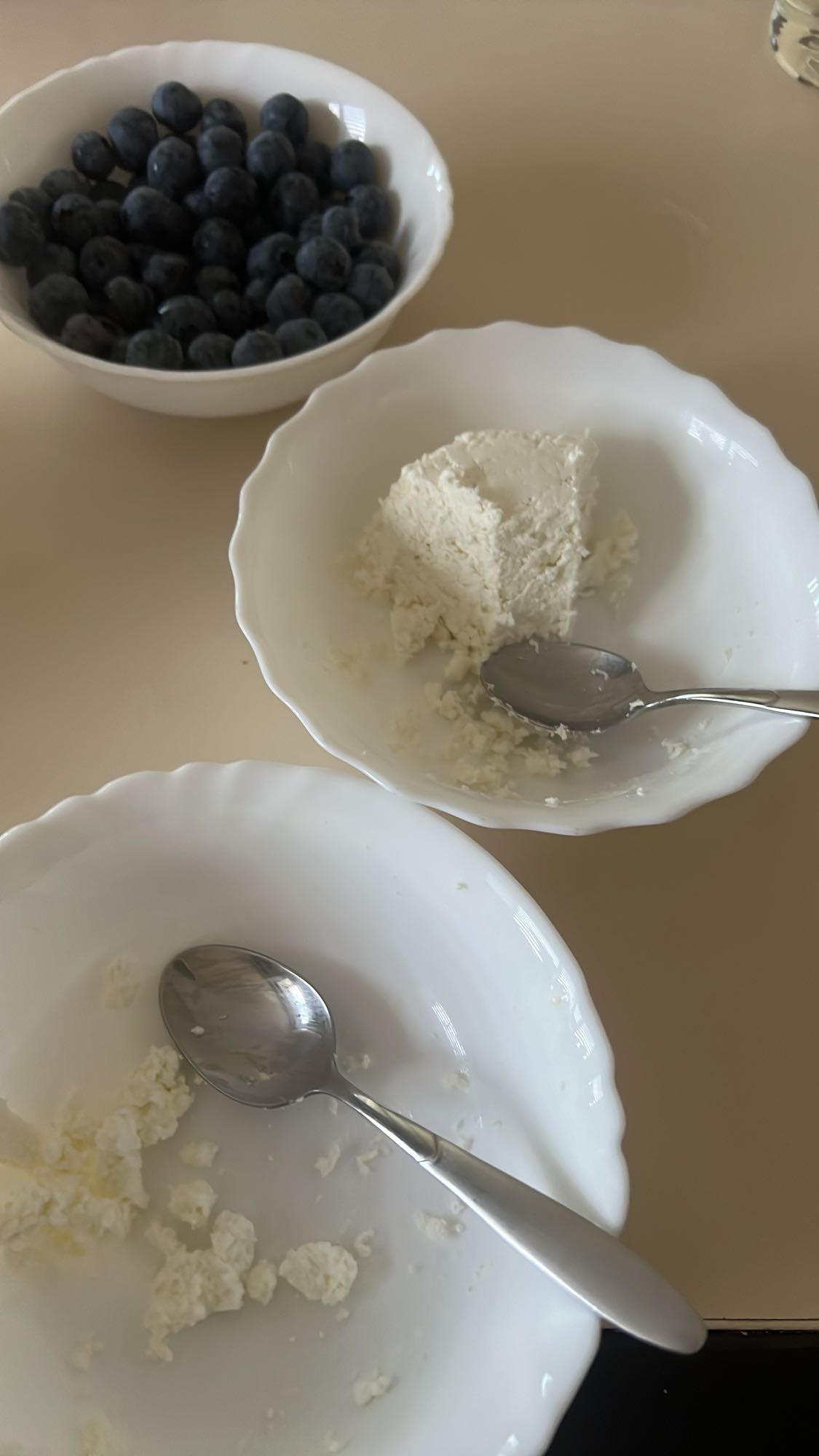 Сир з чорницею