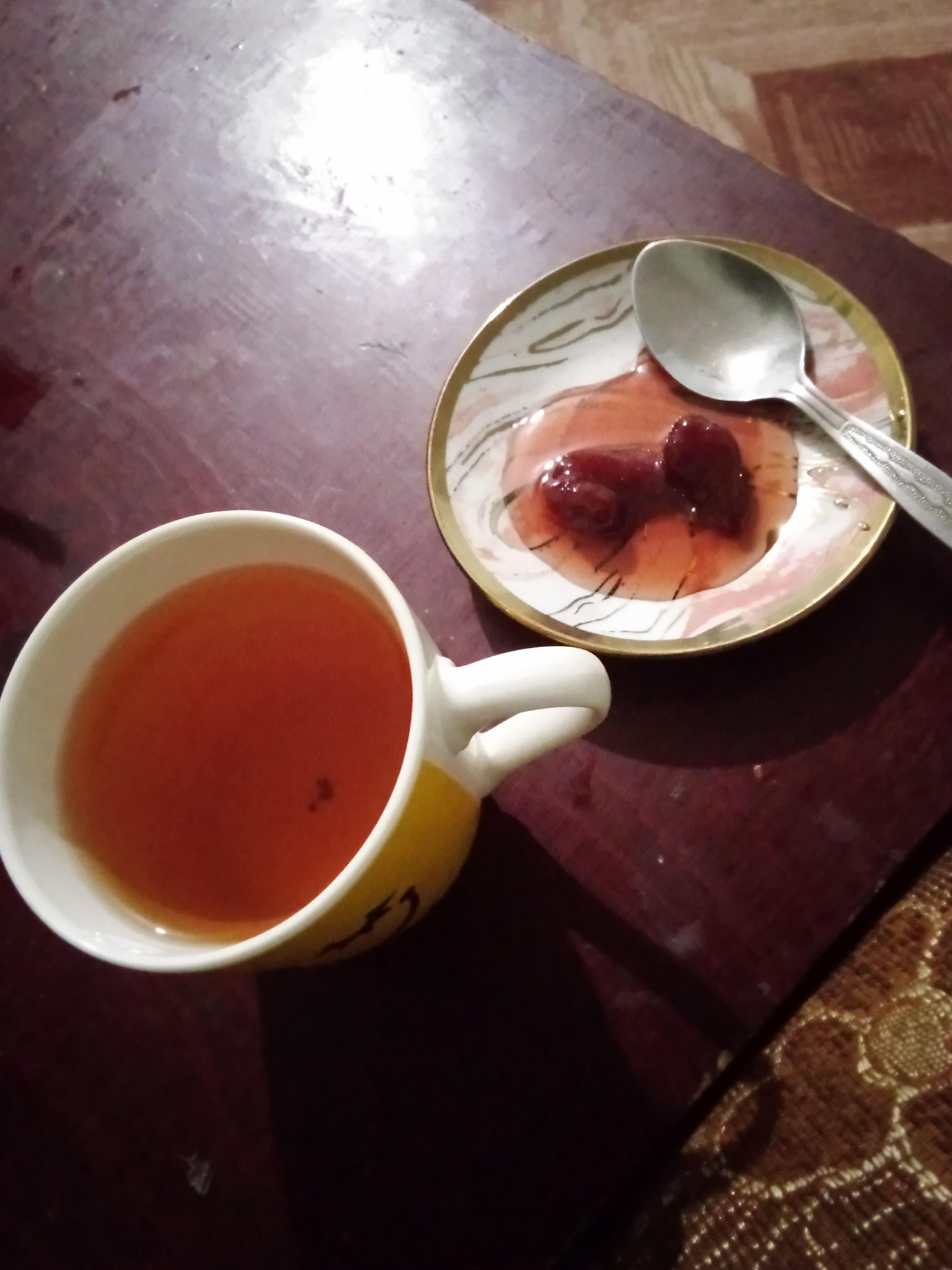 Tea with cherry syrup
