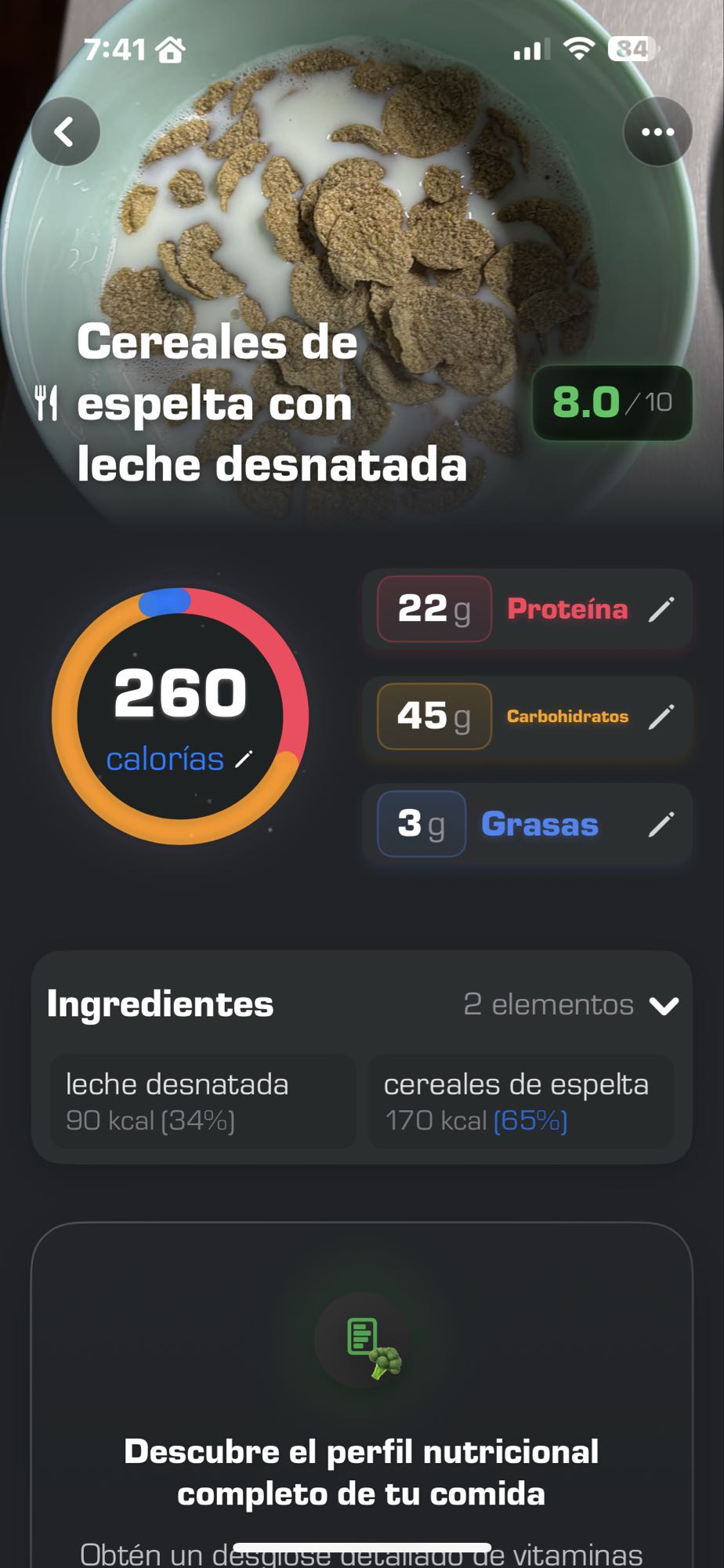 Cereales con leche, kiwi y plátano